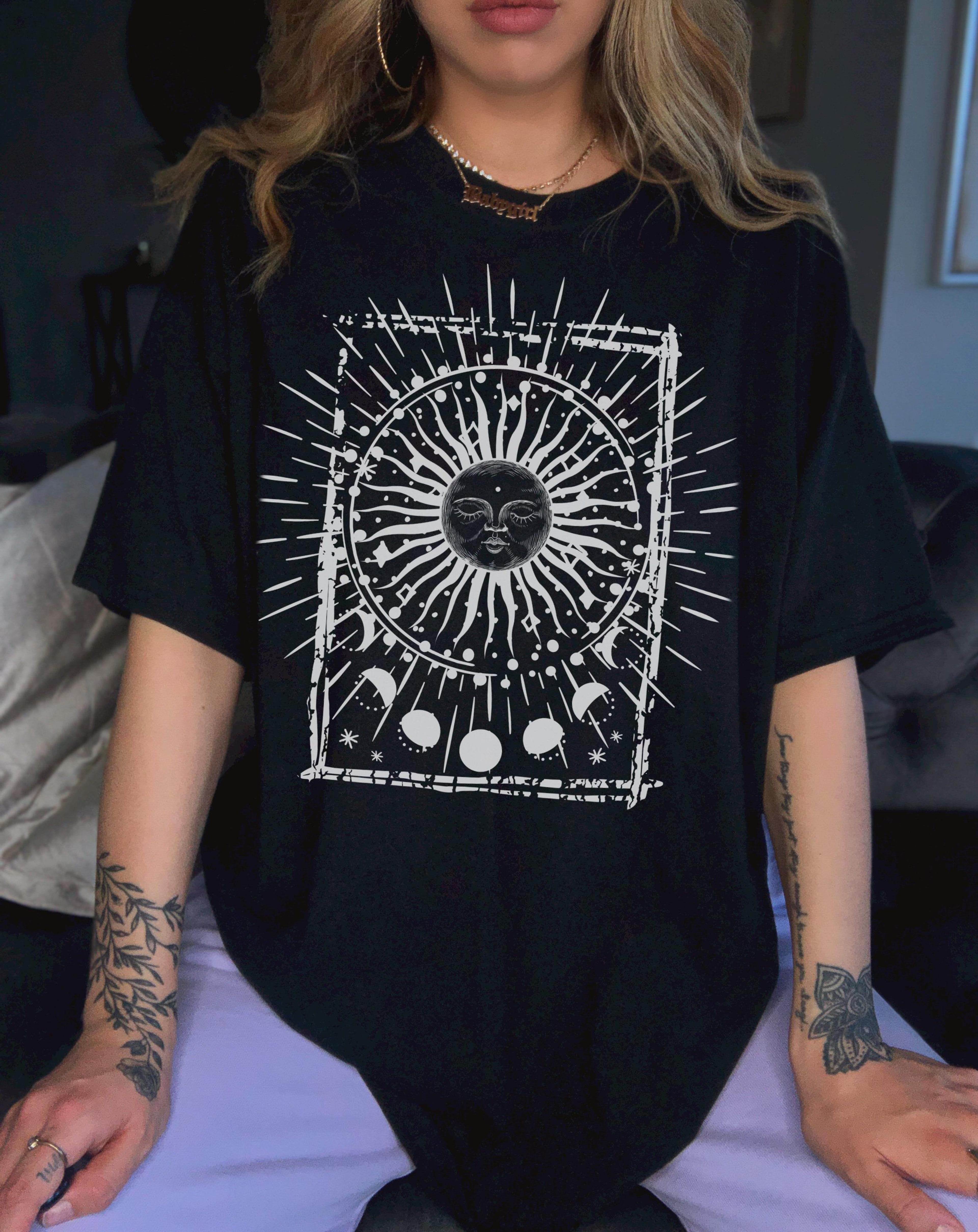 Sun and Moon Shirt Oversized Tee Mystical Shirt Baggy Shirt Astrology shirt Indie Clothing Aesthetic Clothing Goth Shirt Graphic Tee Tarot