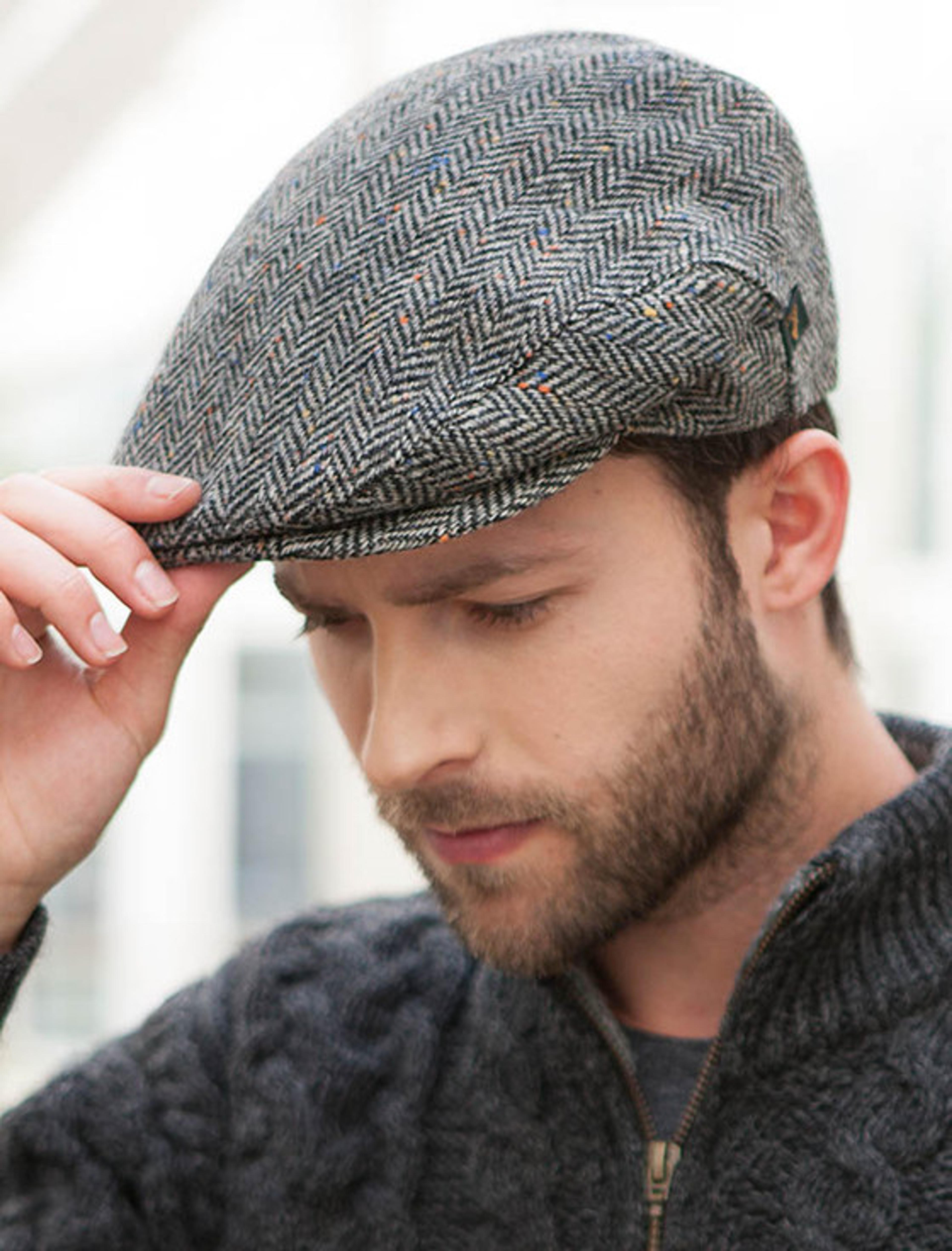 Irish walking cap in Grey, tweed | Aran Sweater Market