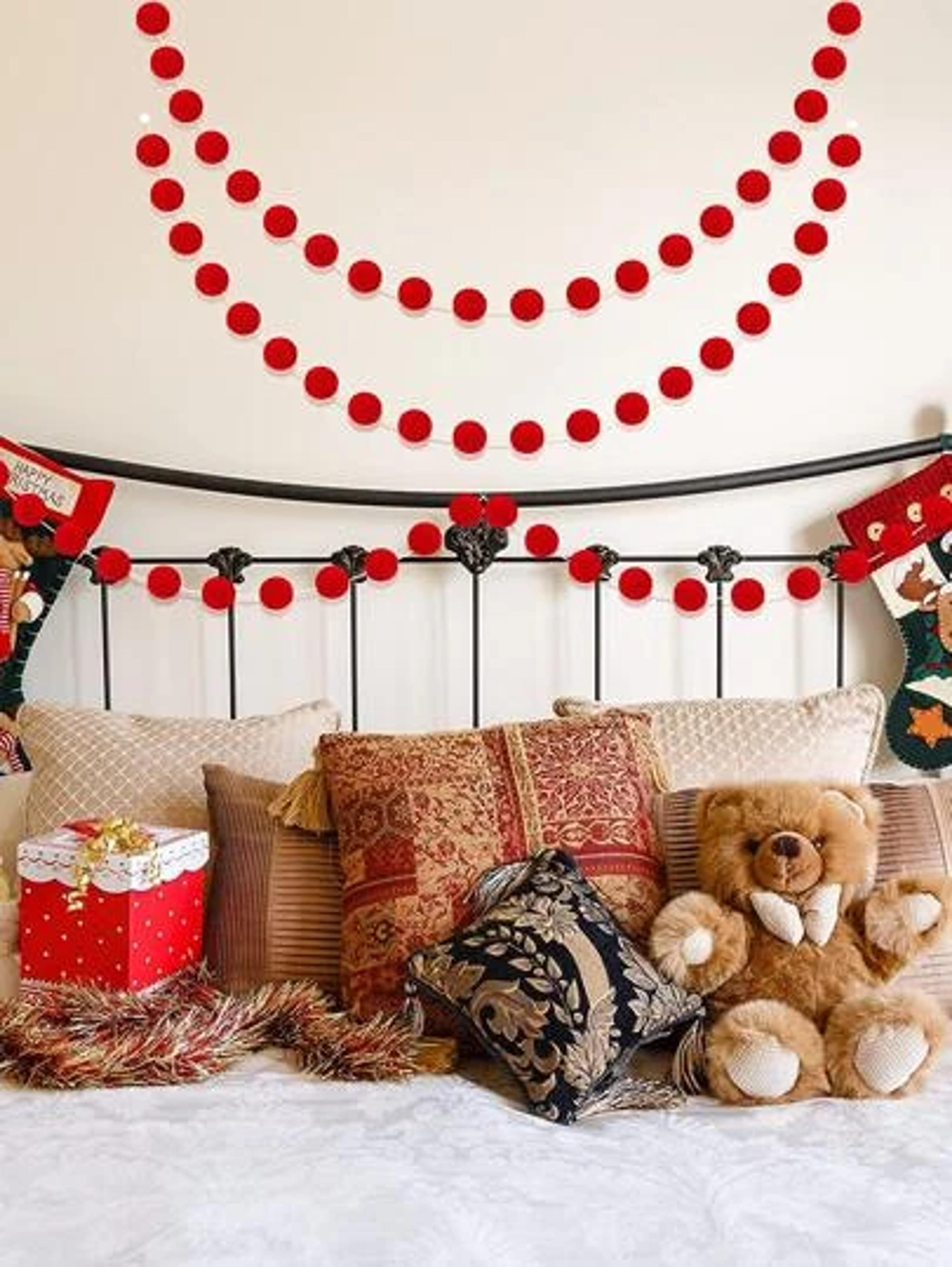 1pc Christmas Pom Pom Garland | SHEIN USA