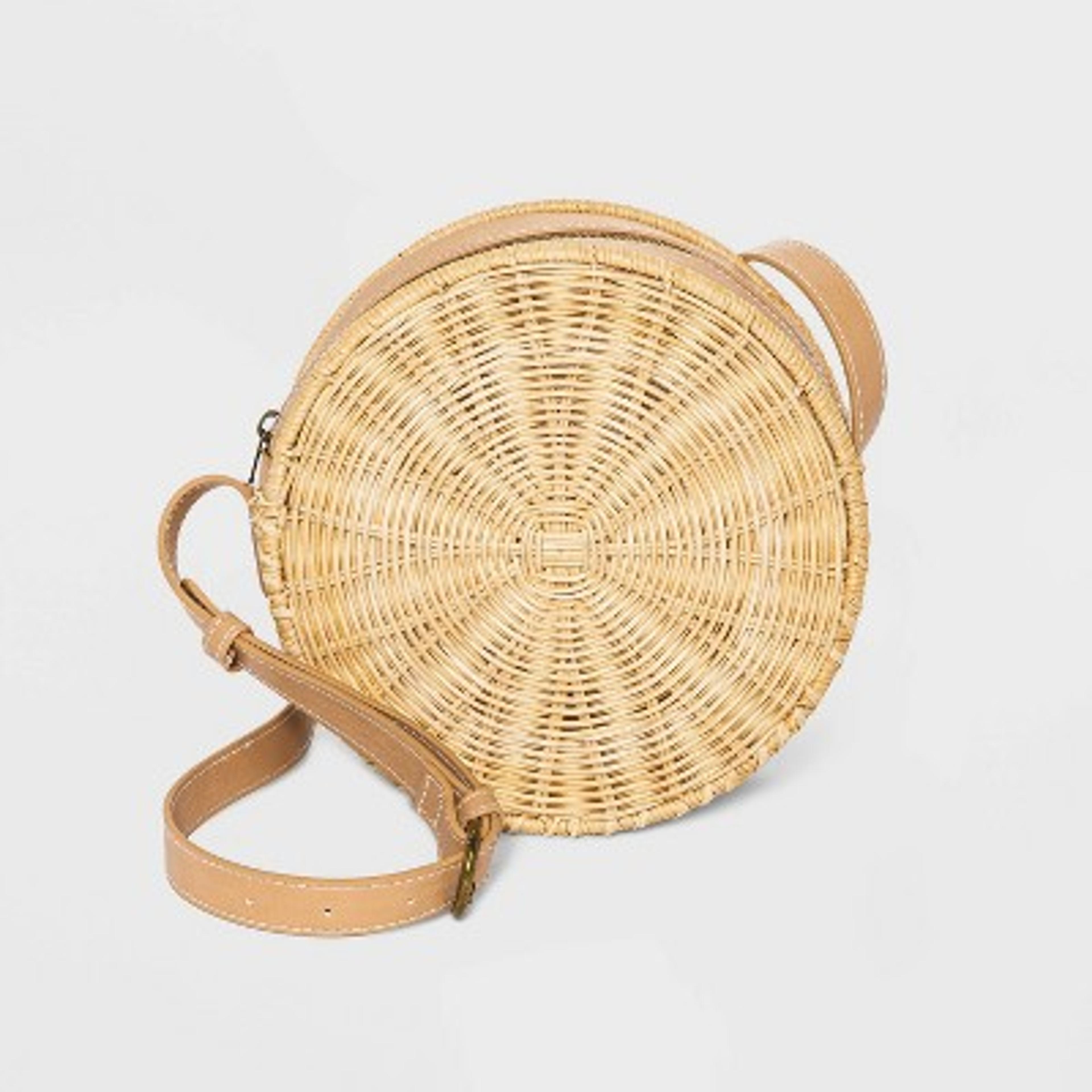 Zip Closure Straw Circle Tote Handbag - Universal Thread&#8482; Natural