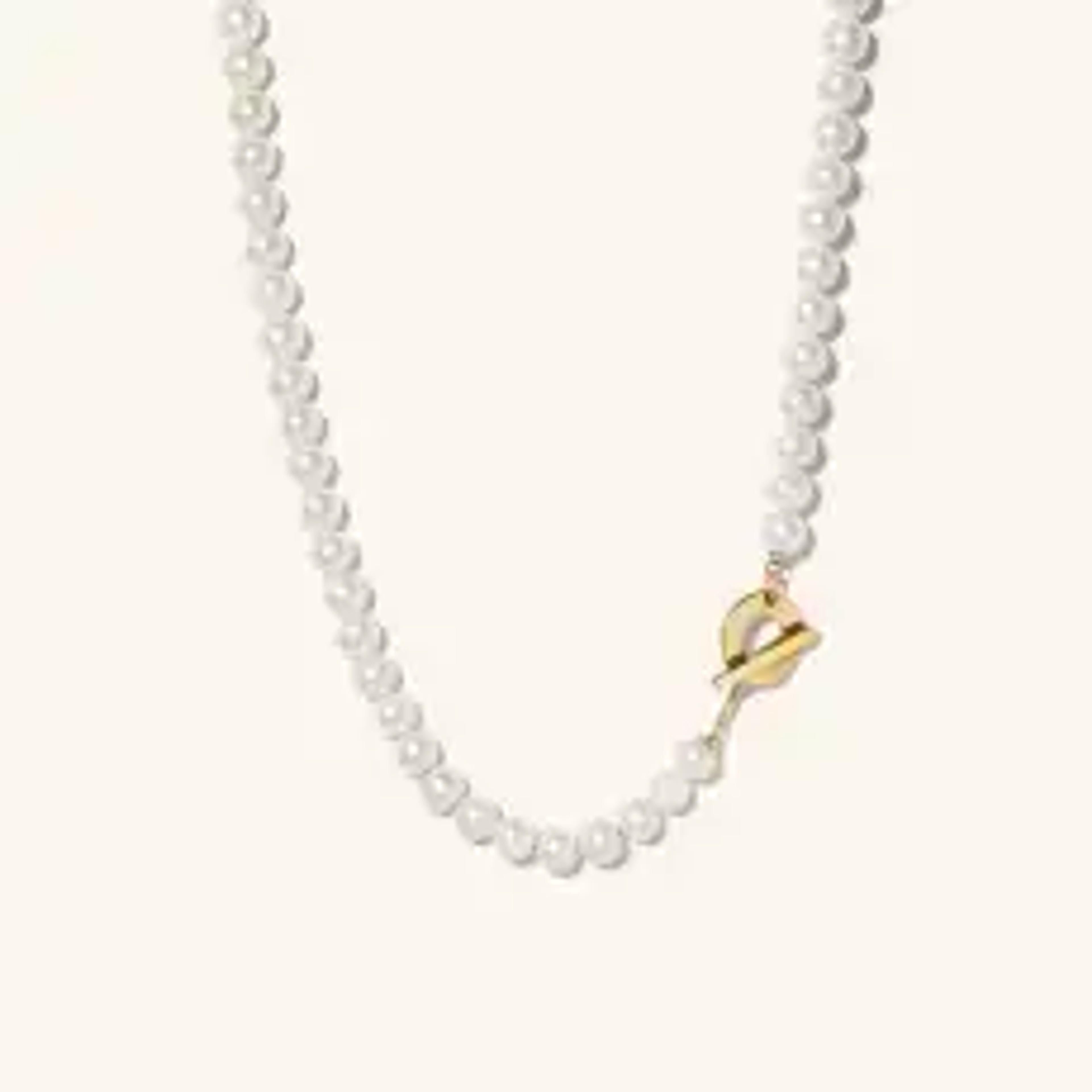 Bold Pearl Toggle Necklace | Mejuri