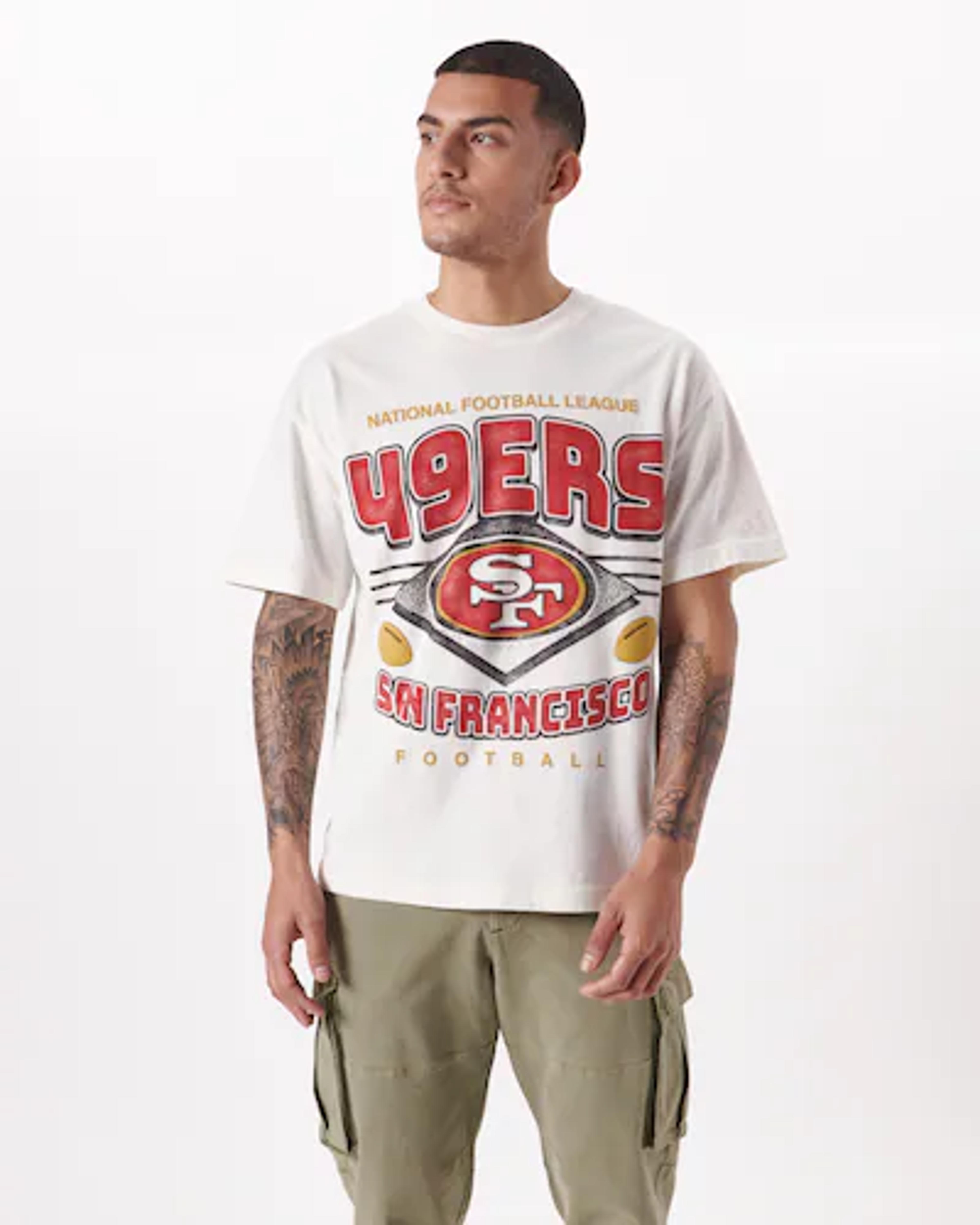 Men's Oversized San Francisco 49ers Graphic Tee | Men's Tops | Abercrombie.com