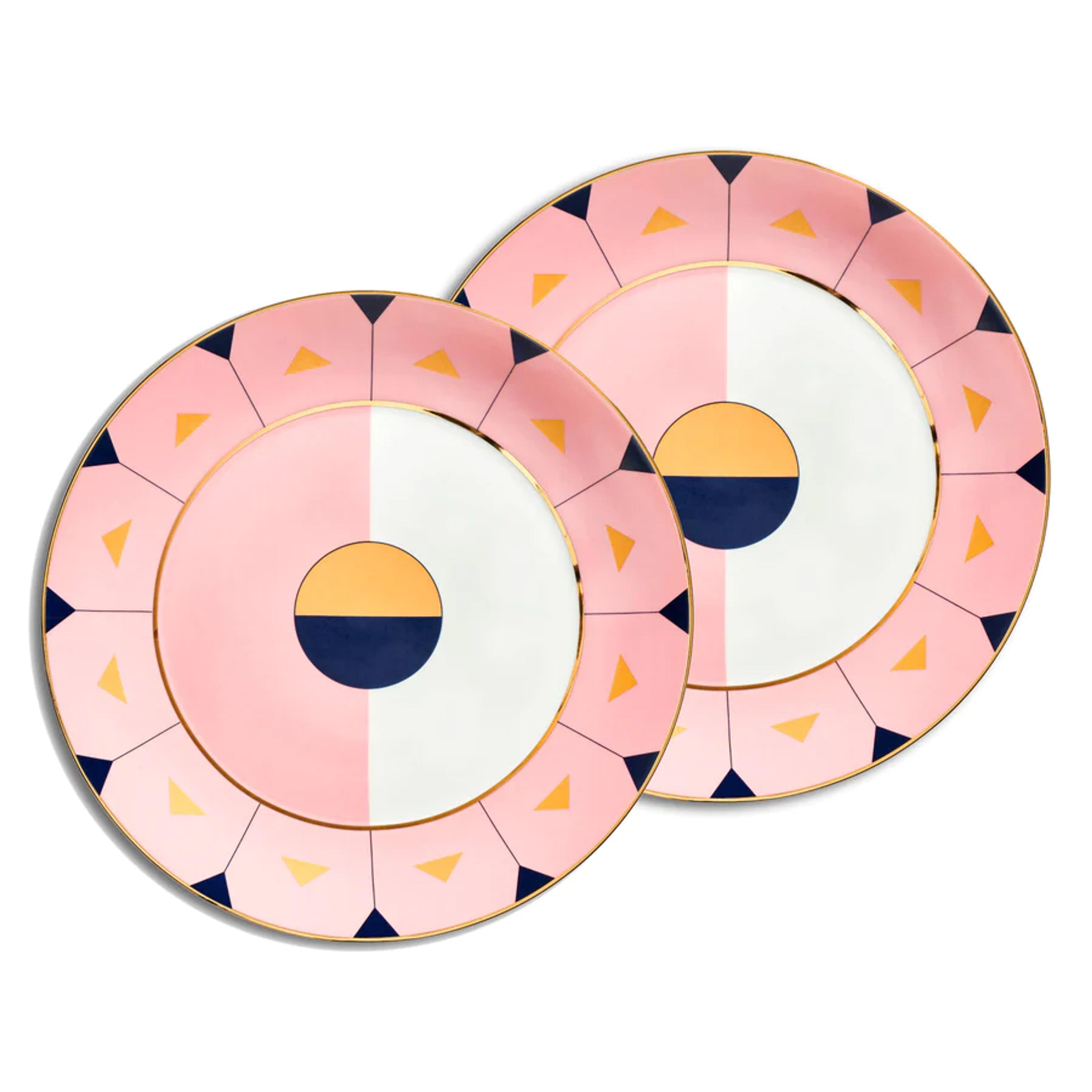 Pair of Madeira Dinner Plates | Plates