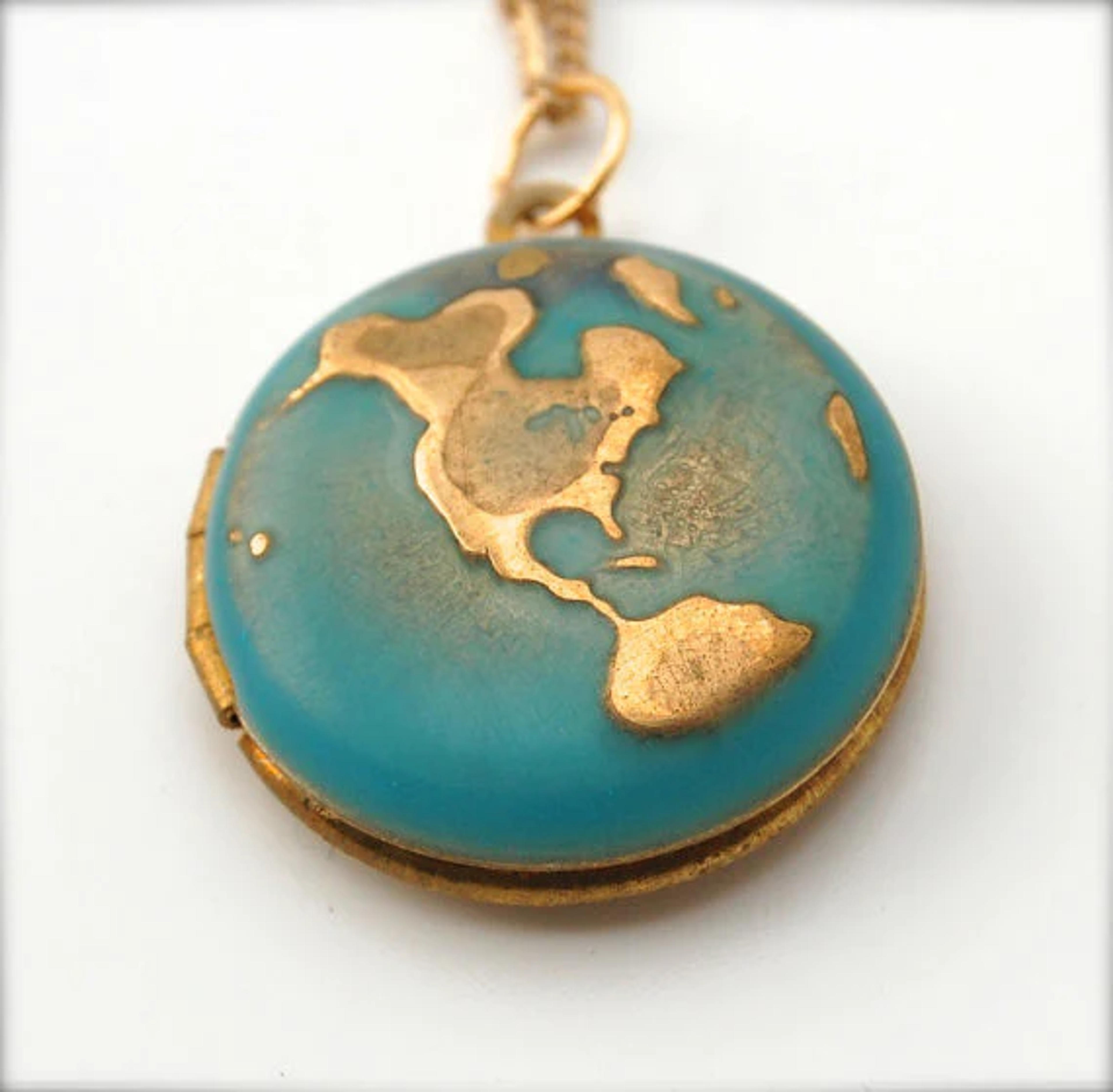 World Globe Locket - Default Title / Turquoise