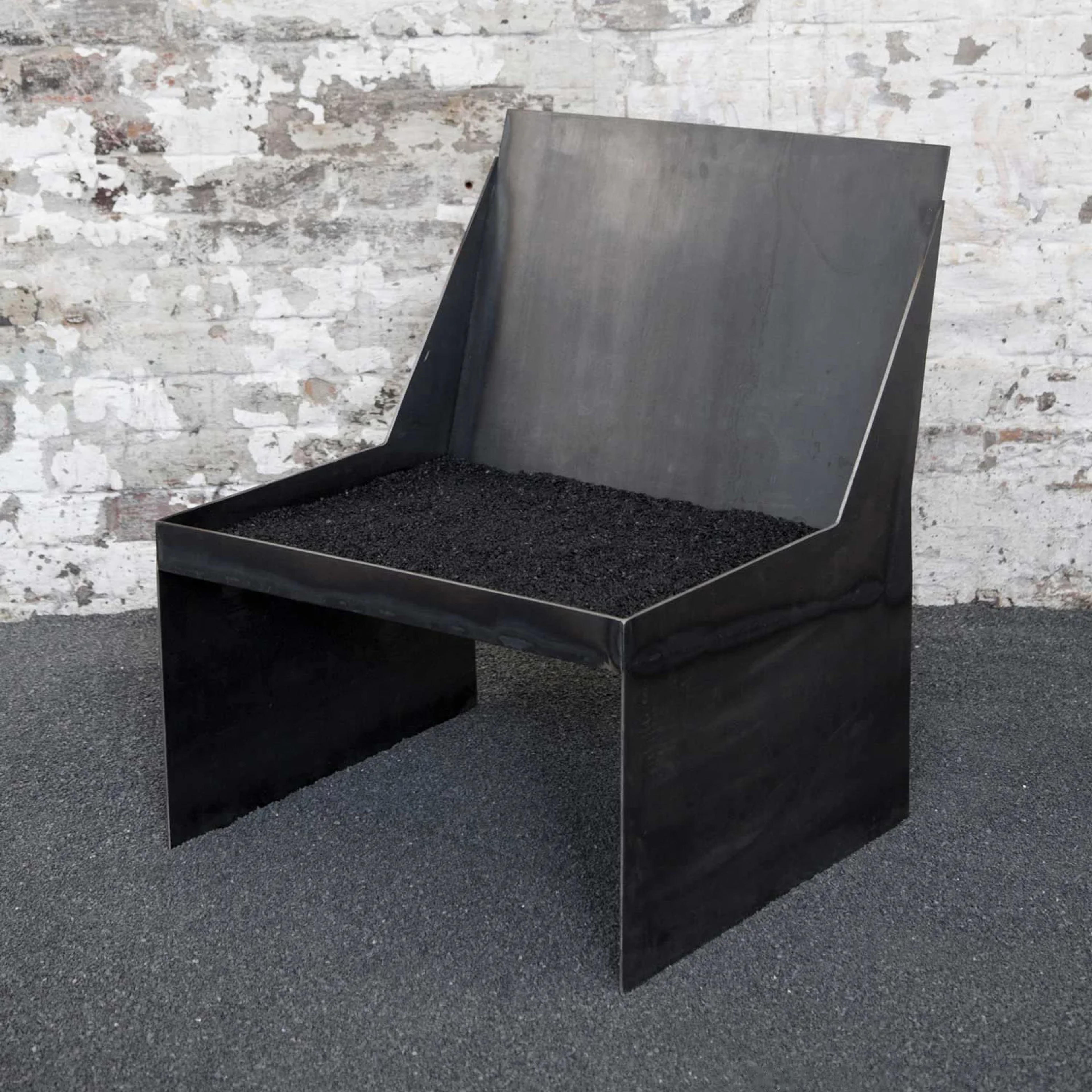 PETRIFACTION LOUNGE CHAIR – Lucentement