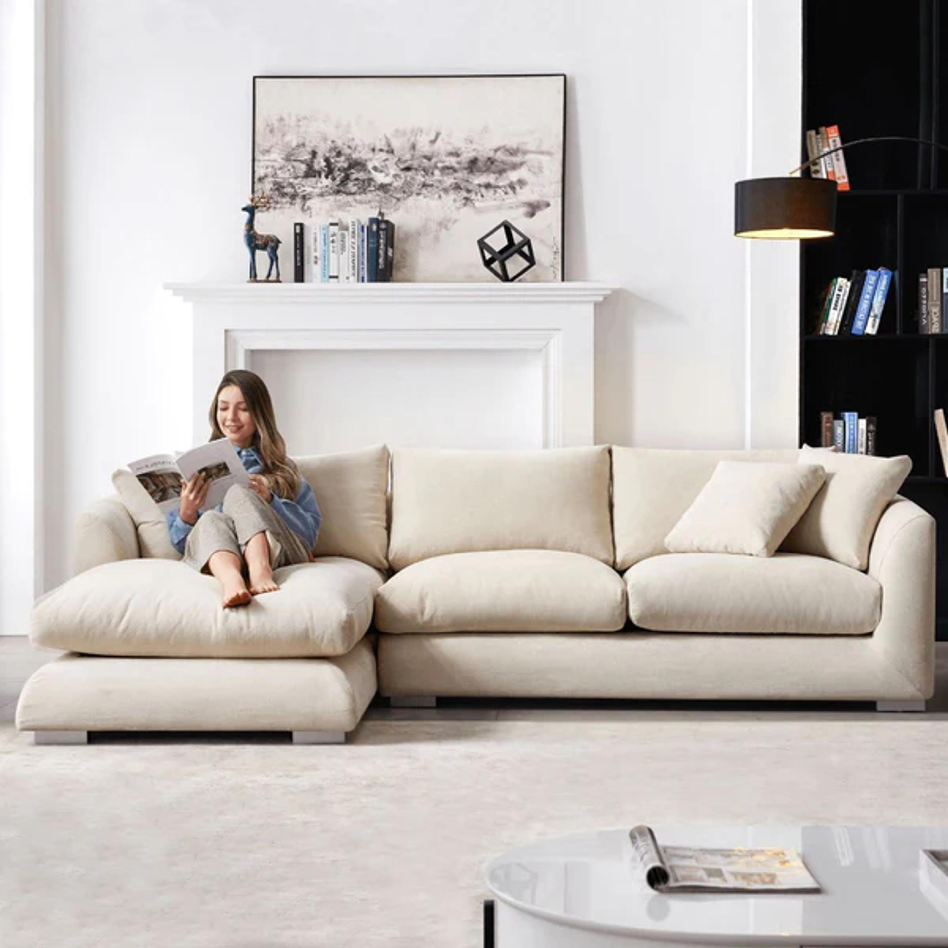 Feathers Sectional – Valyōu Furniture