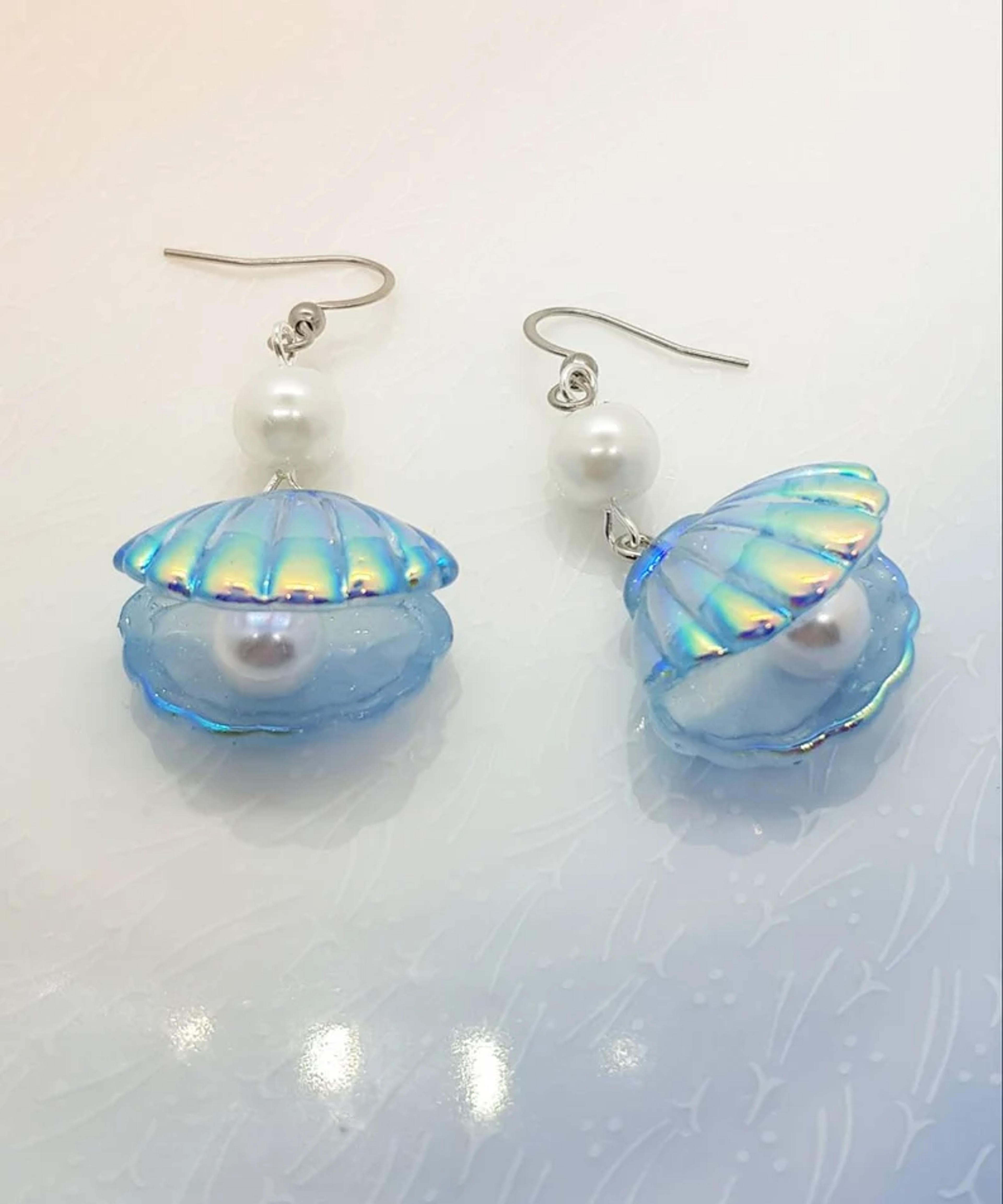 Shell Earrings, Faux Pearl Oyster, Kawaii Jewelry, Choice of Colour, Fairy Kei, Ocean Lover