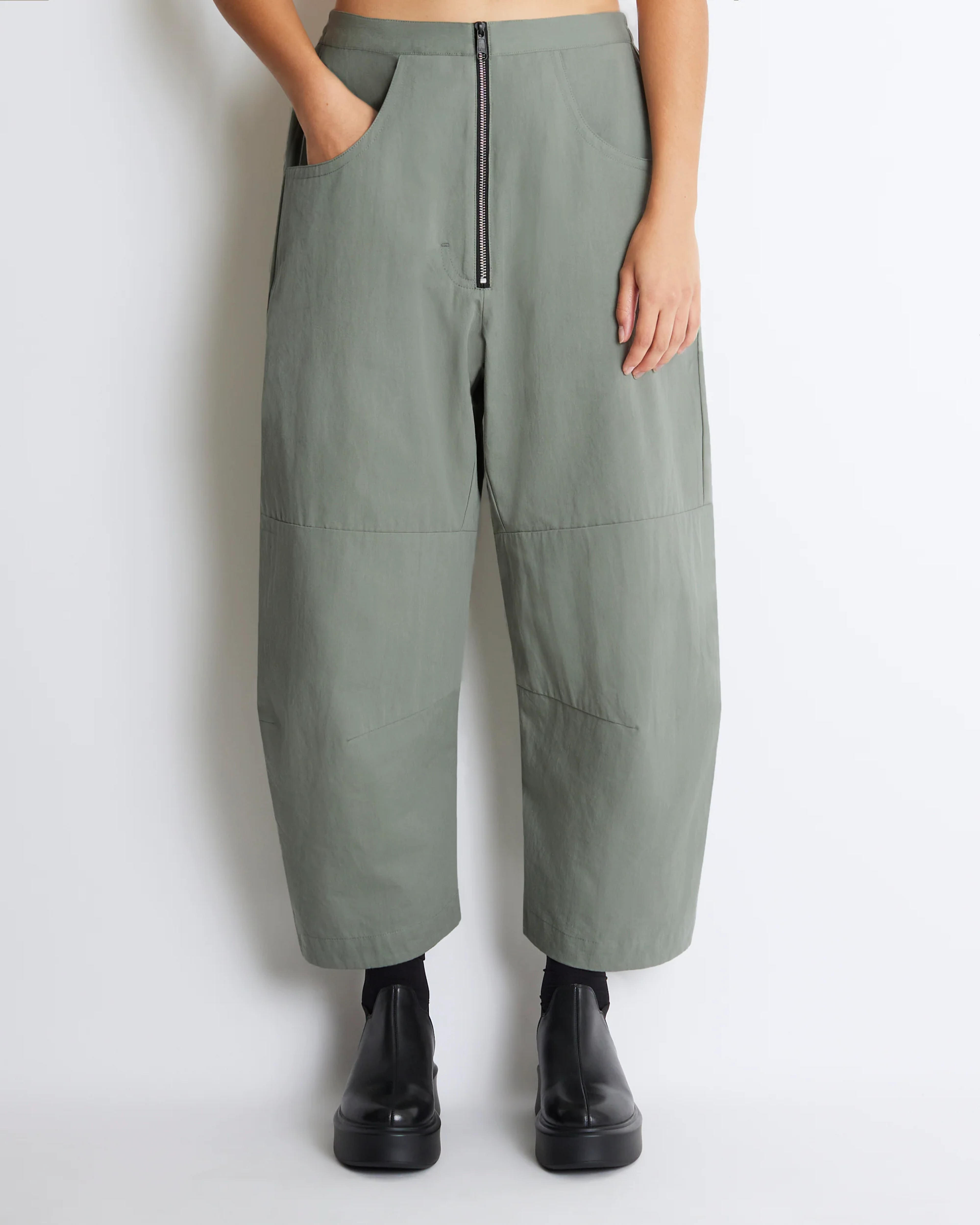 Penn Zip Pant – ROUCHA