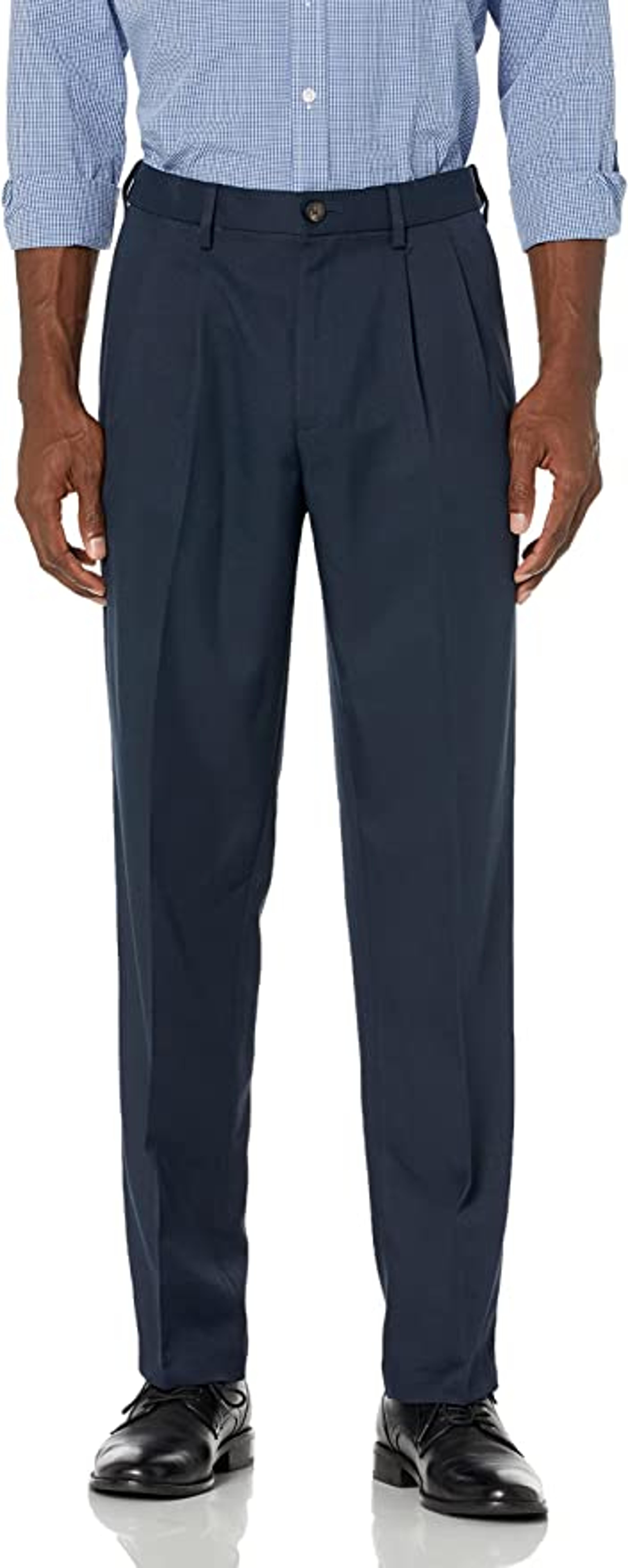 Amazon Essentials - Pantalones de vestir plisados de cintura expandible para hombre, corte clásico, color azul marino, 28 de ancho x 28 de largo : Amazon.com.mx: Ropa, Zapatos y Accesorios