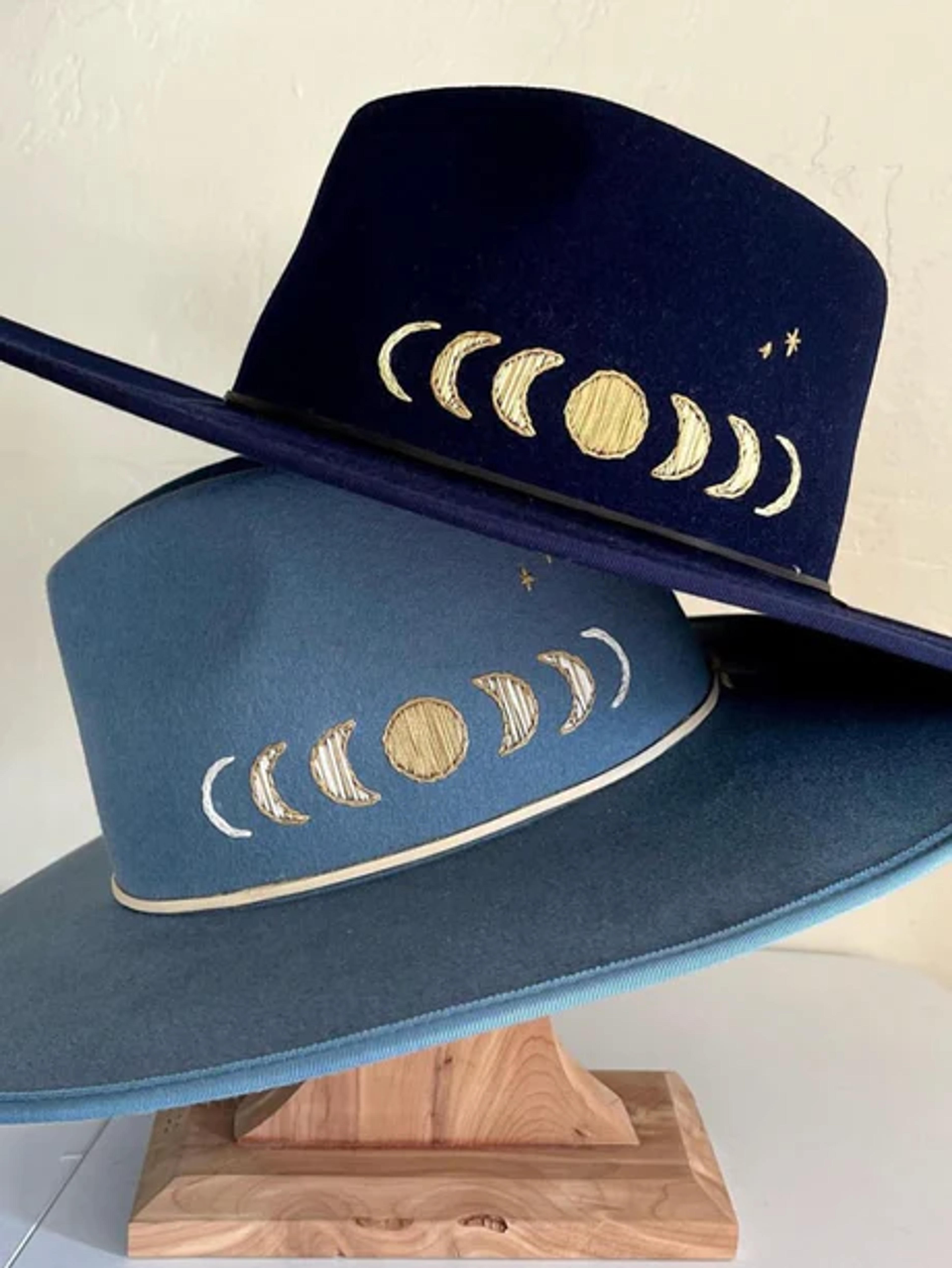 Moon Phase Embroidered Western Hat – Classic Rock Couture