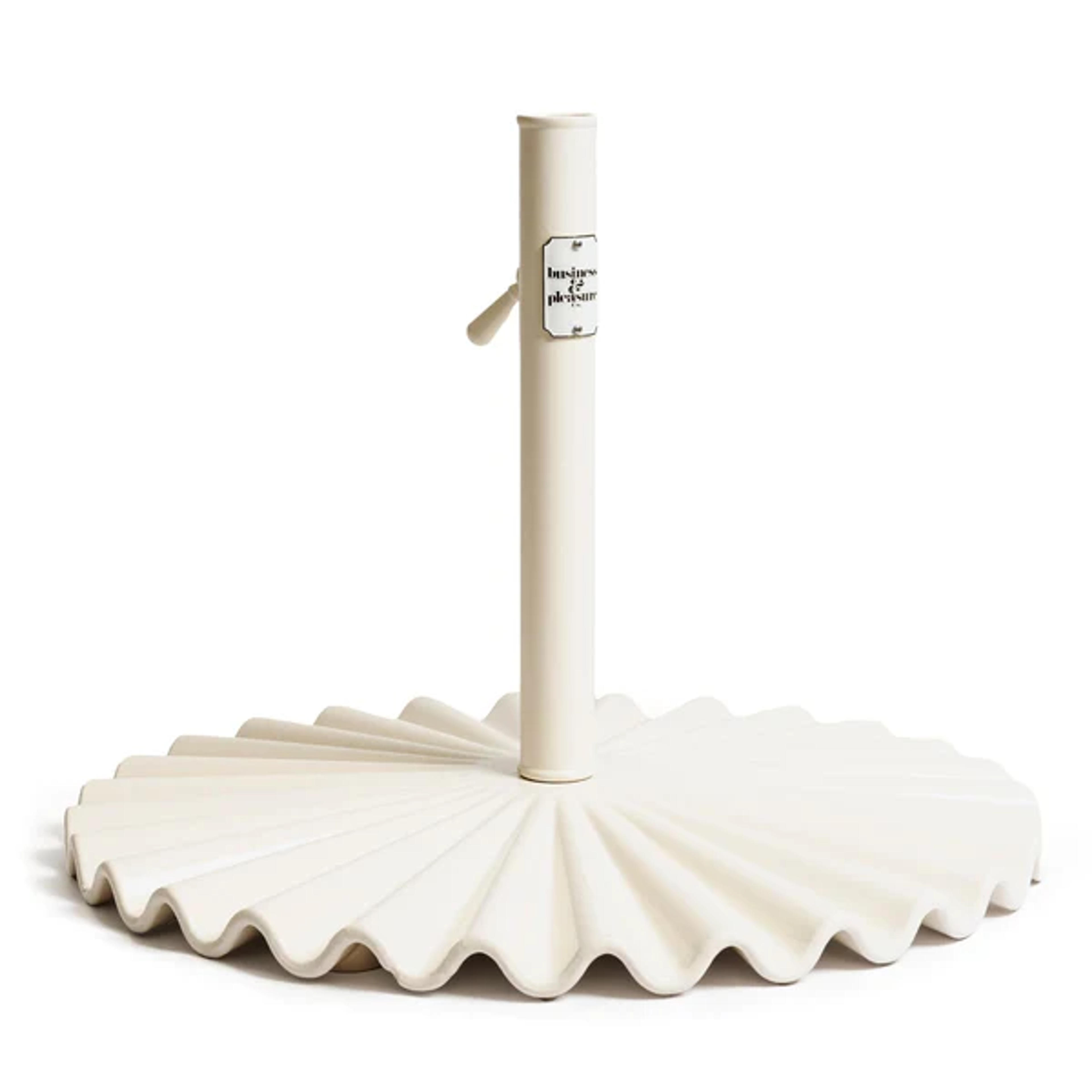 The Clamshell Base - Antique White | Business & Pleasure Co