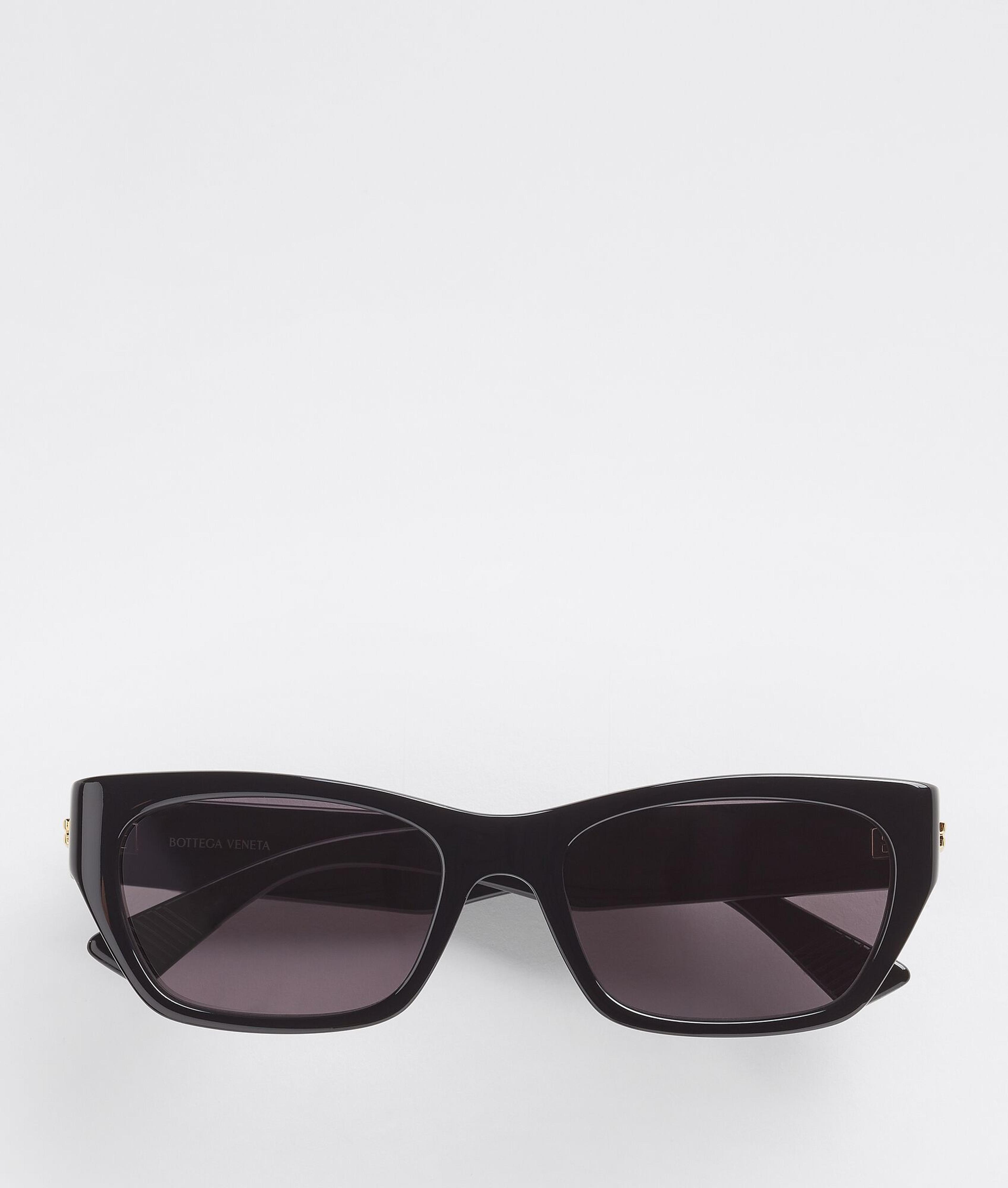 Bottega Veneta® Classic Acetate Square Sunglasses in Black / Grey. Shop online now.