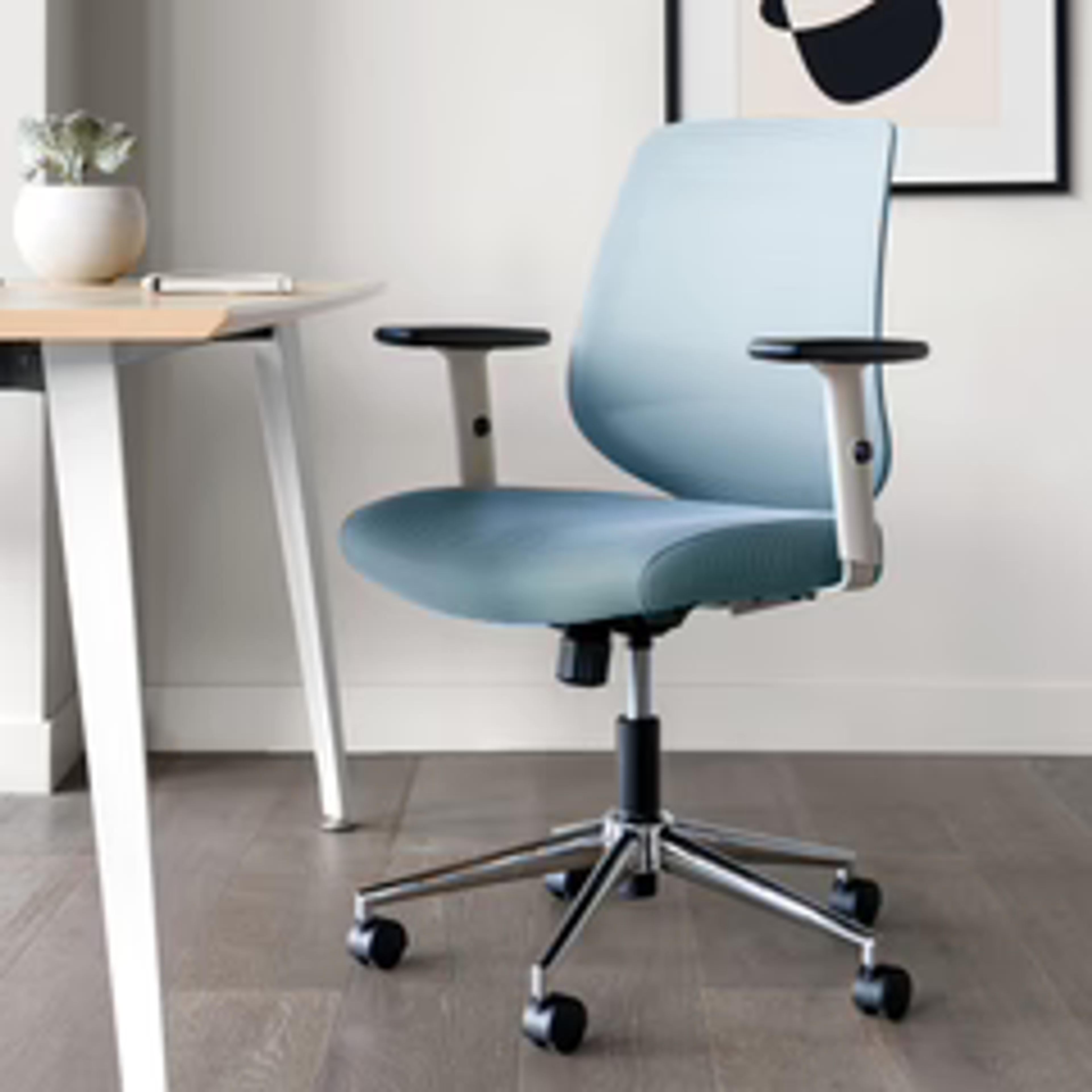 Daily Chair | Home Office Chair | Branch