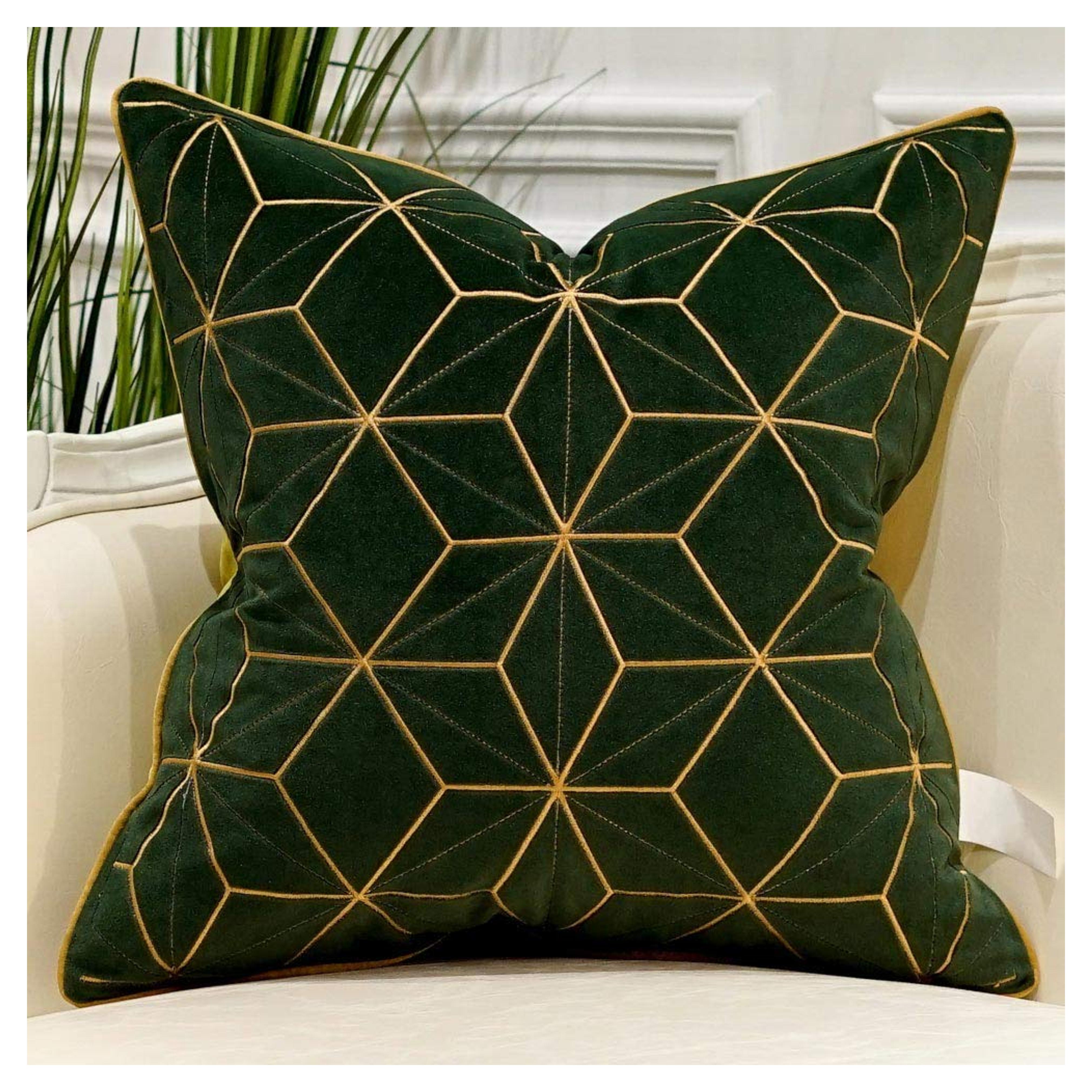 Amazon.com: Avigers 18 x 18 Inches Navy Blue Gold Plaid Cushion Case Luxury European Throw Pillow Cover Decorative Pillow for Couch Living Room Bedroom Car : Home & Kitchen