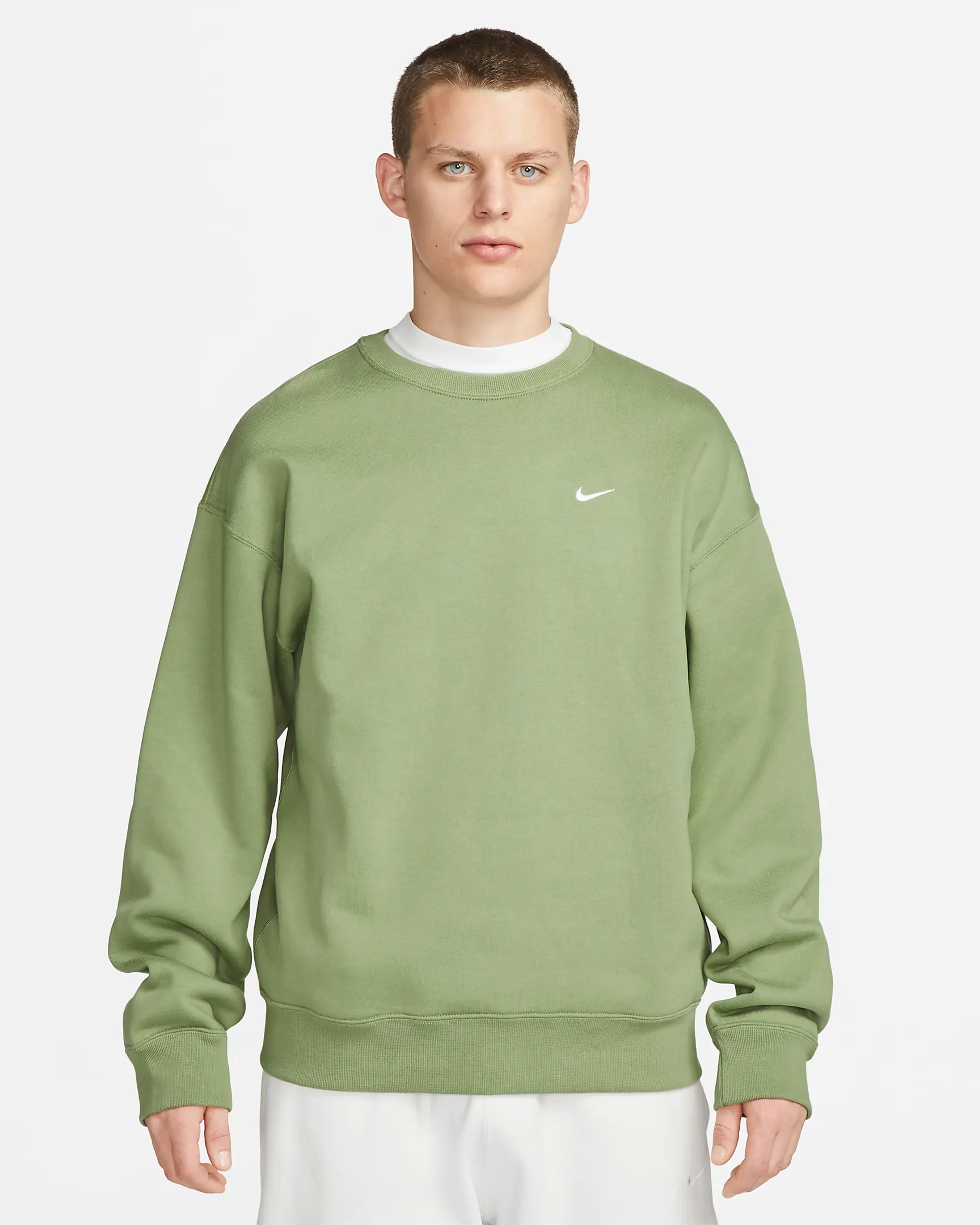 Nike Solo Swoosh Men's Fleece Crew. Nike.com