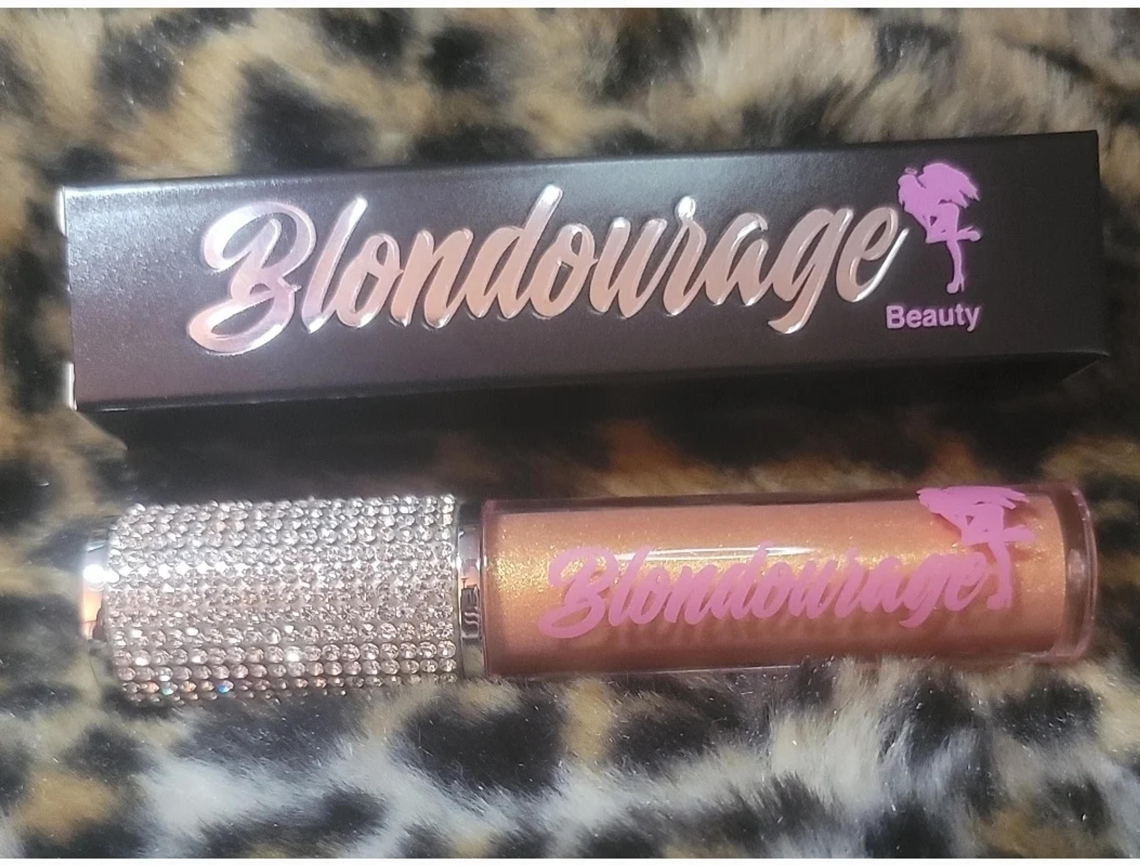 Next on Stage (Shimmering Gold) | Blondourage Beauty