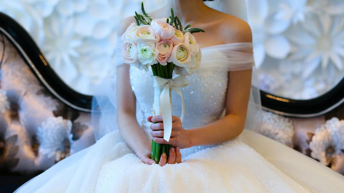 Bouquet de casamento Noiva segurando bouquet de casamento