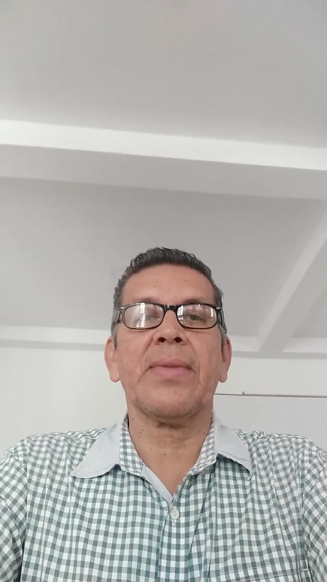 Bilingual personal interpreter