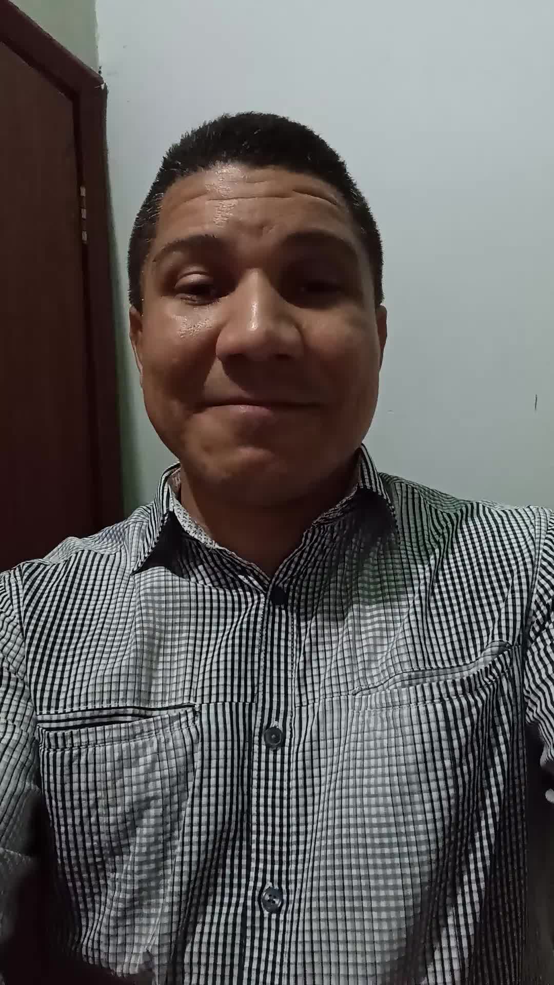 Experiencia en Ventas y Administración 
