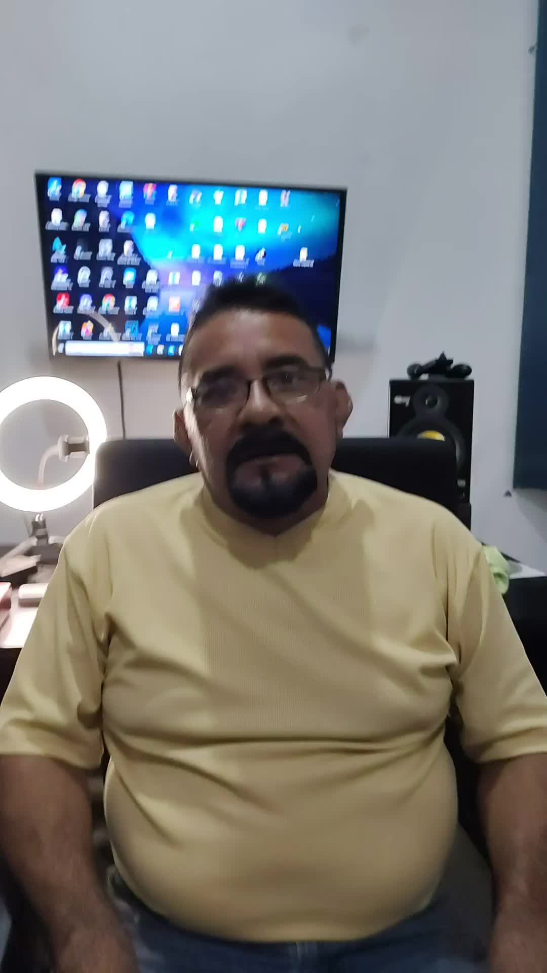 Busco trabajo como recepcionista 