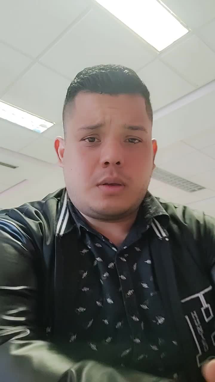 Johalbert Aponte, Comunicador Social
