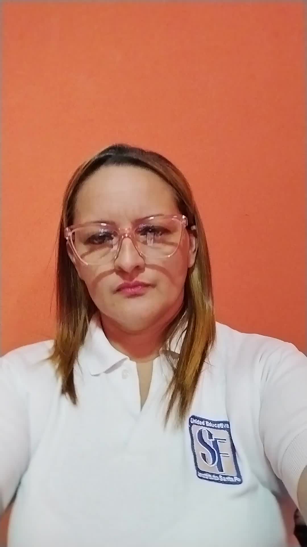 Aplico para la vacante de asistente virtual 