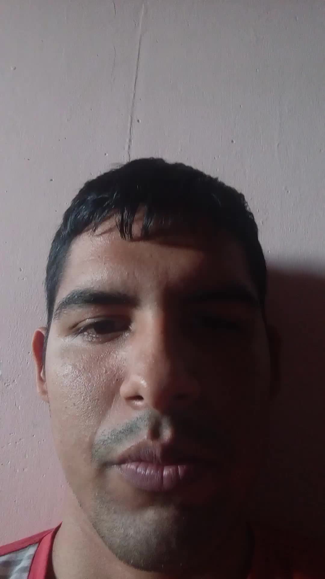 Busco Trabajo de asistente de tienda 