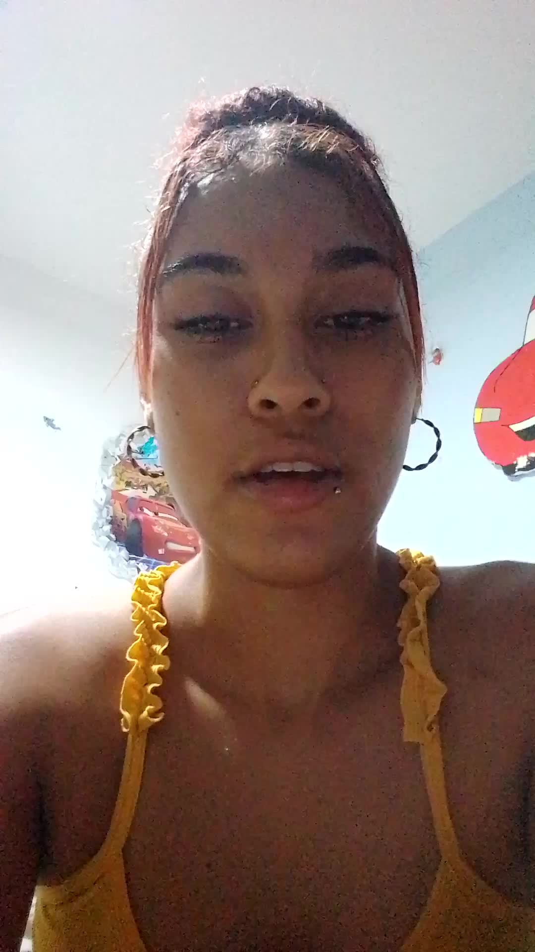 Ayudante de fruver, reponedora, mesera