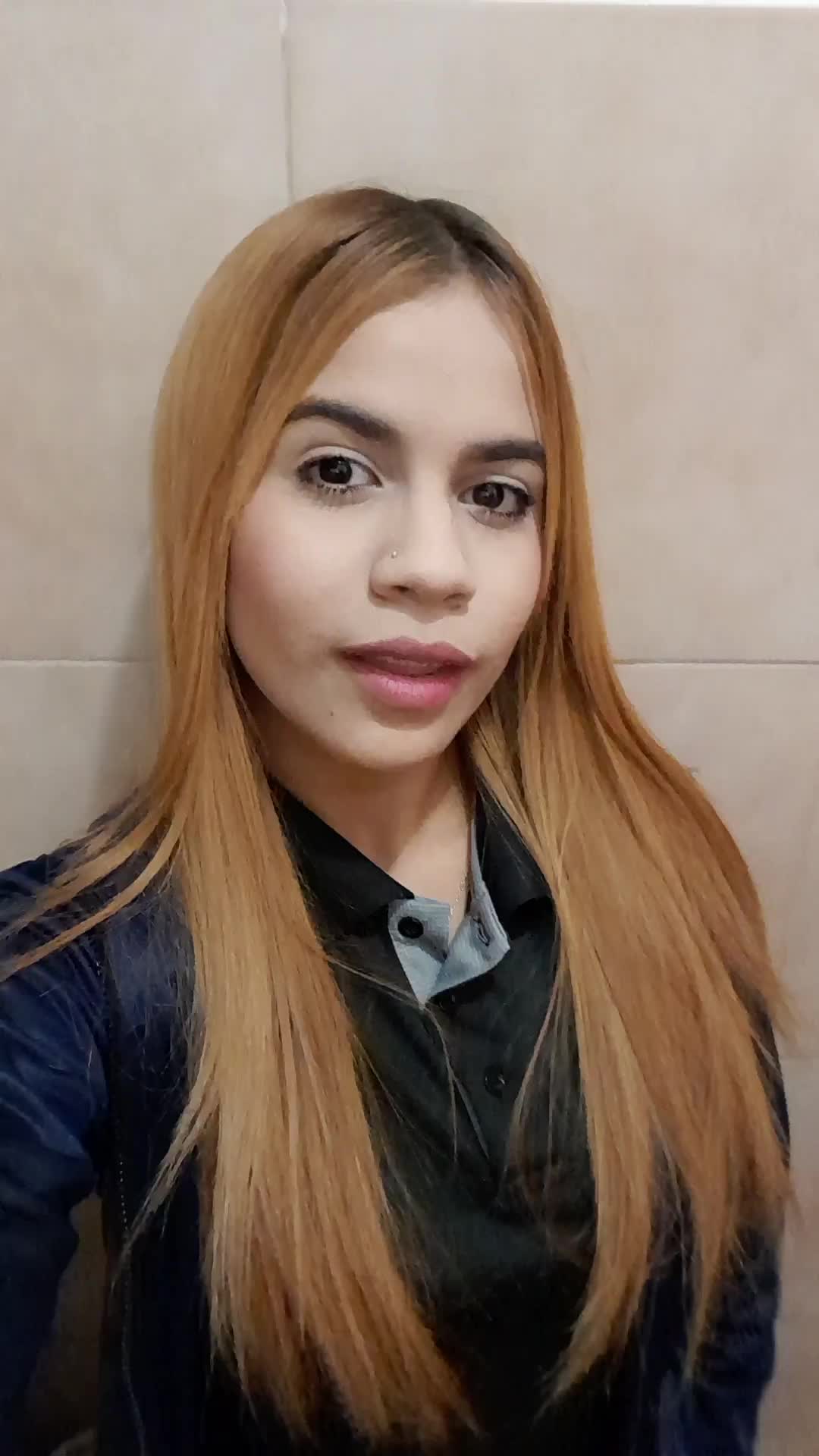 Asesora de ventas, atención al cliente y manejó de redes sociales.