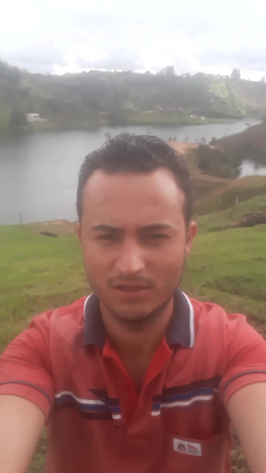 Busco trabajo como conductor soy del peñol antioquia Colombia 