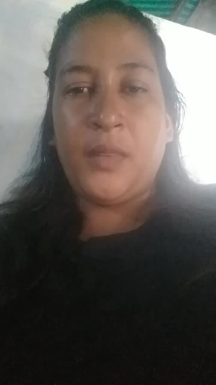 Trabajadora de asistente virtual