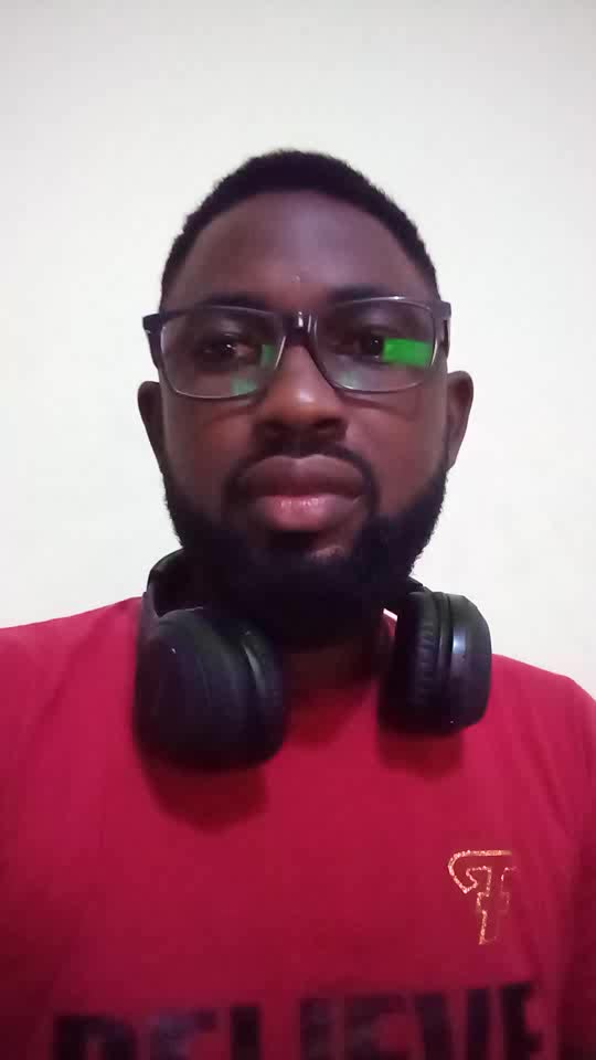 Customer service and Live Chat