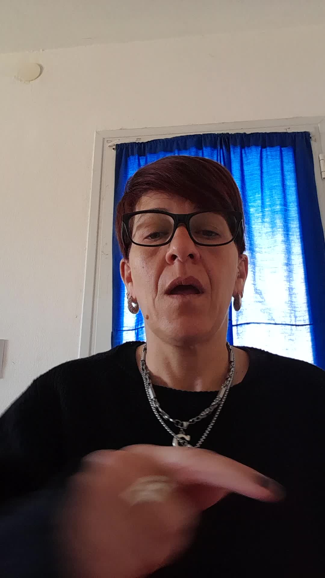 Asesora de asistencia al cliente - Asistente virtu
