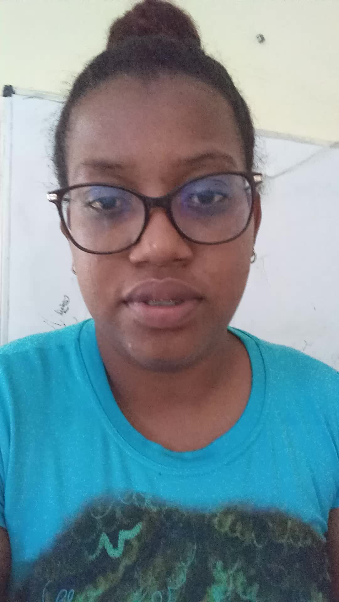 Servicio al cliente, o secretaria 