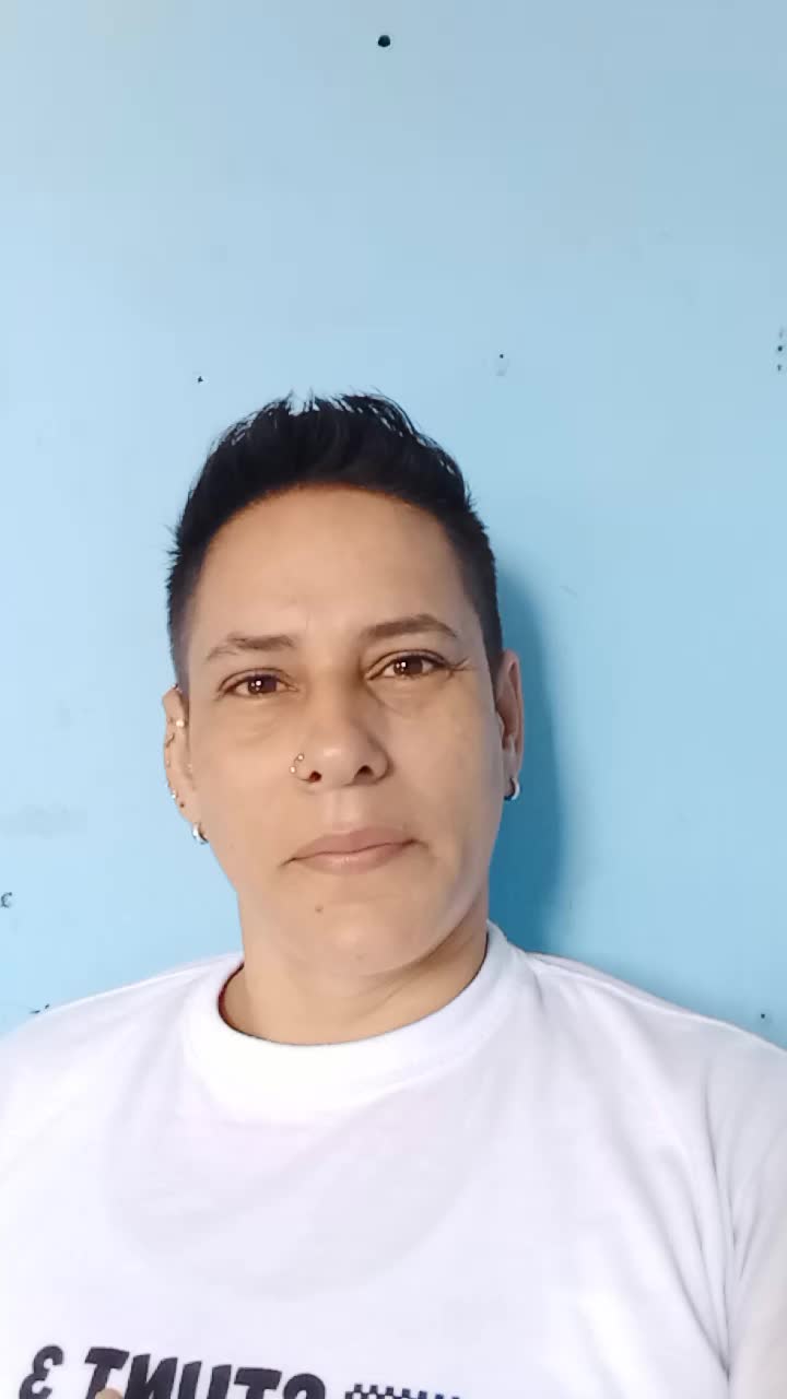 Bachiller en educación Media 