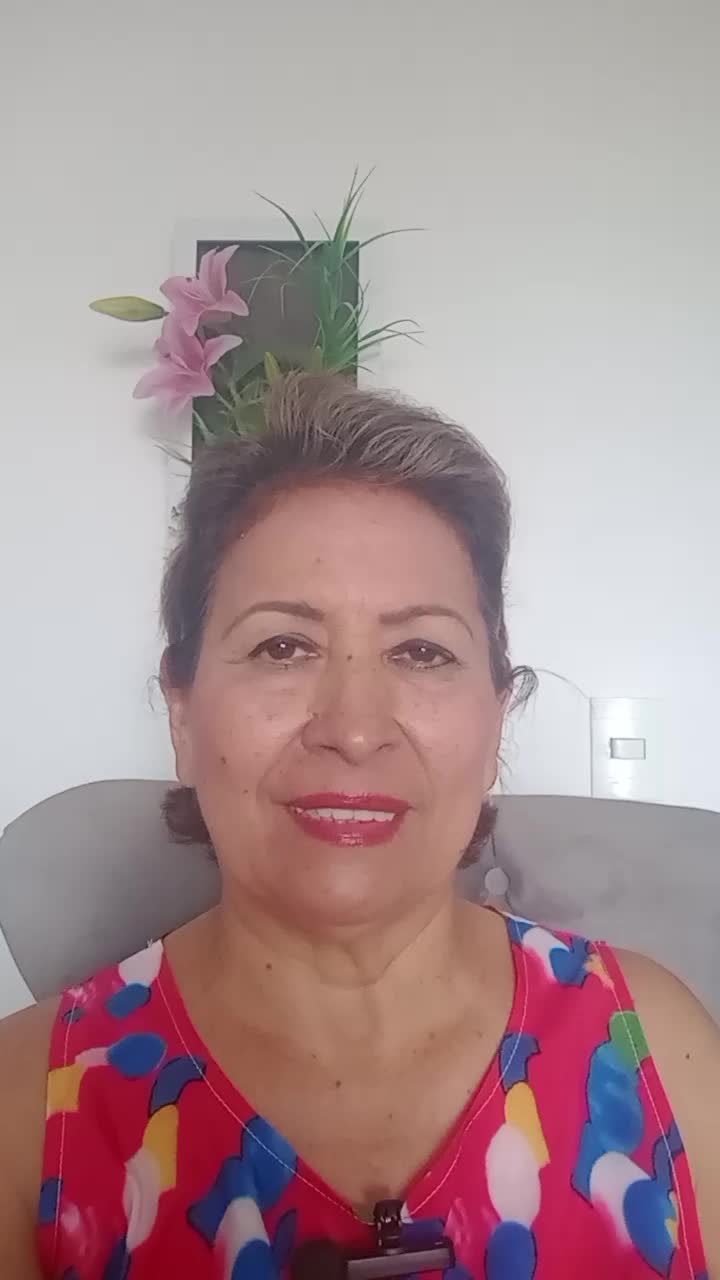 Licenciada en Lingüística y literatura 