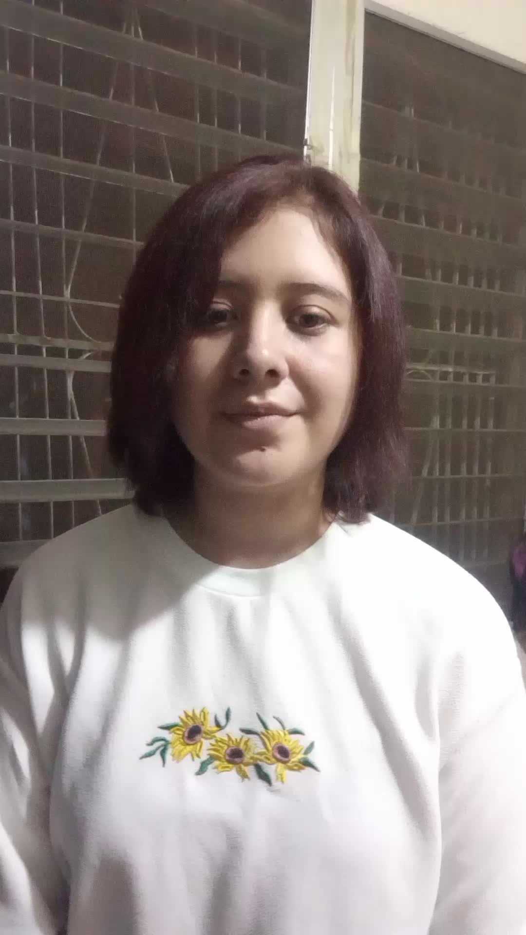 Licda. Yessenia Matute en Diseño Gráfico 