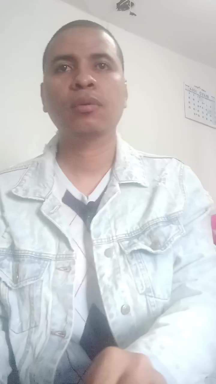 Técnico en asistente en organización de archivos 