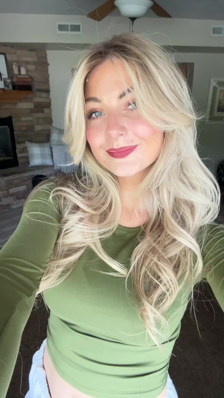 Flight attendant 