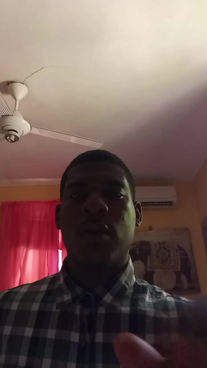 Agente de servicio al cliente 