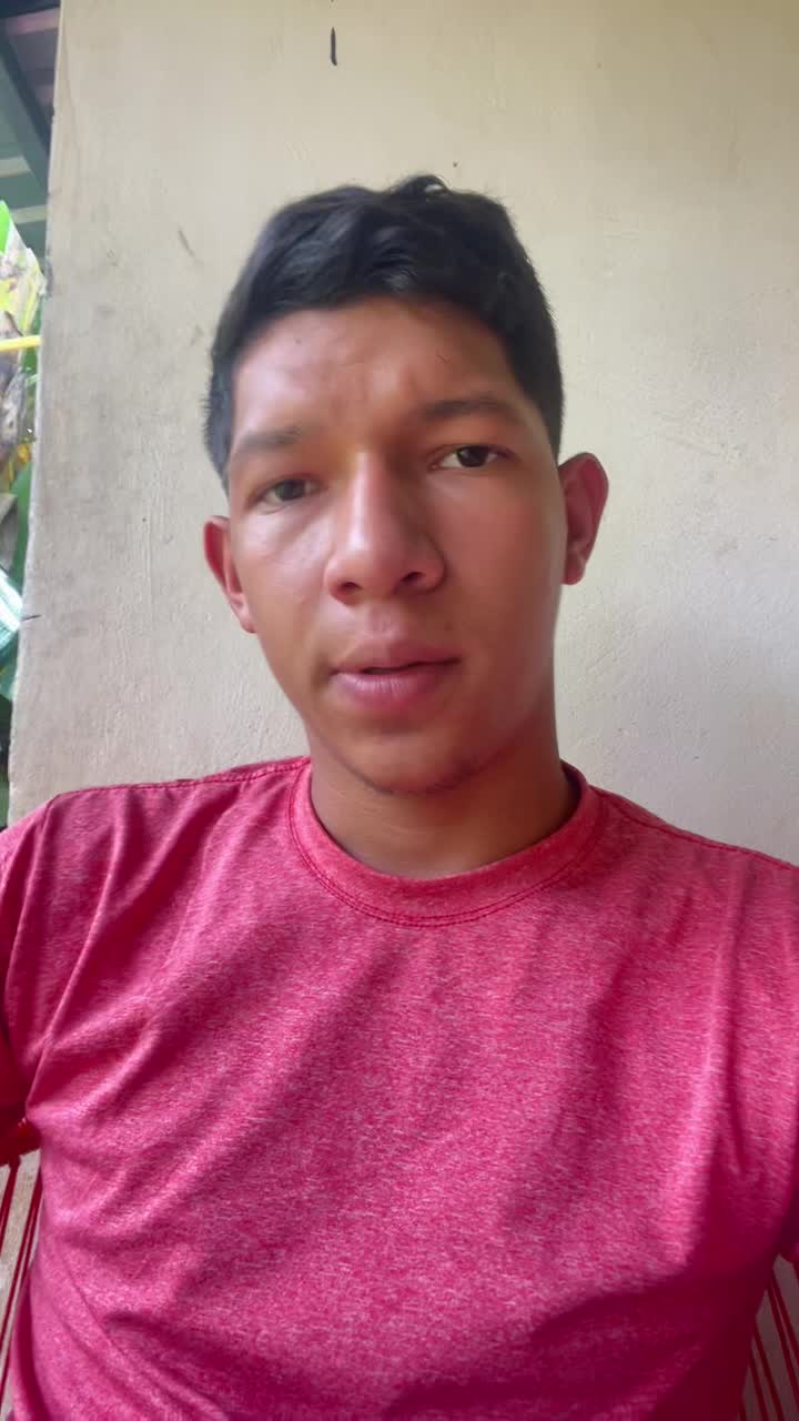 Intérprete médico  o servicio al cliente 