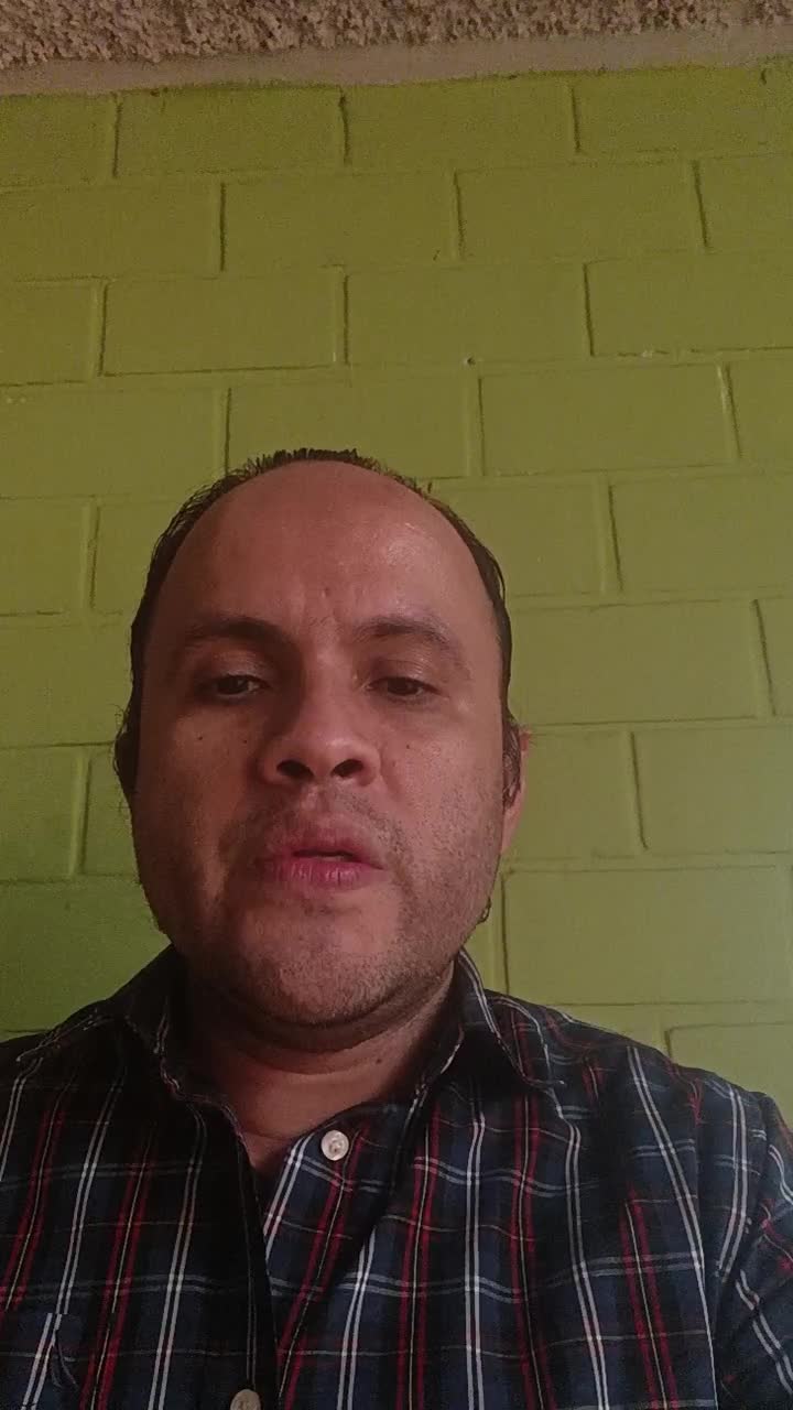 Francisco Villaseñor/ Tech support customer care
