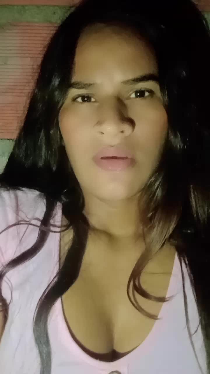 Soy bachiller se de comunicación y administración 