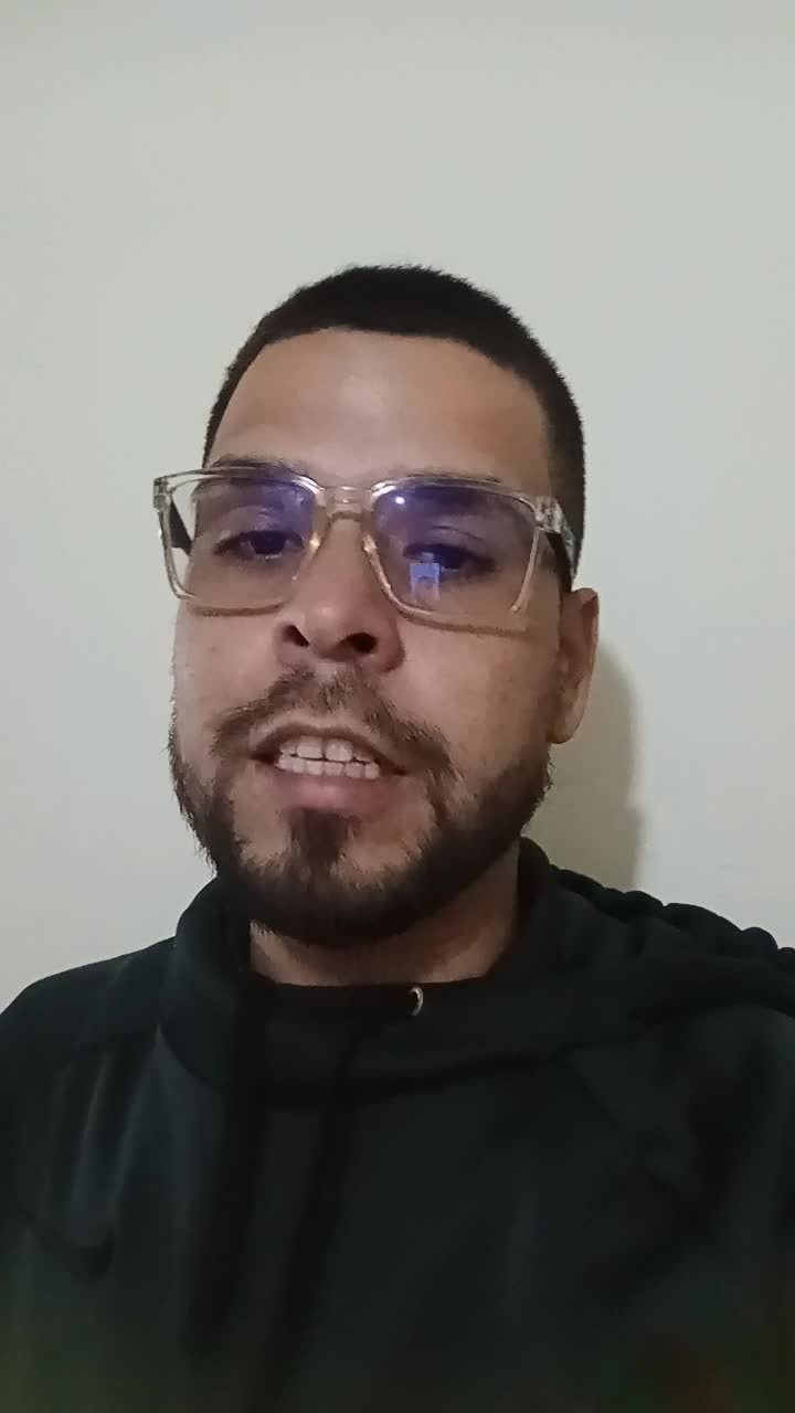 Gestor de soporte técnico bilingüe 
