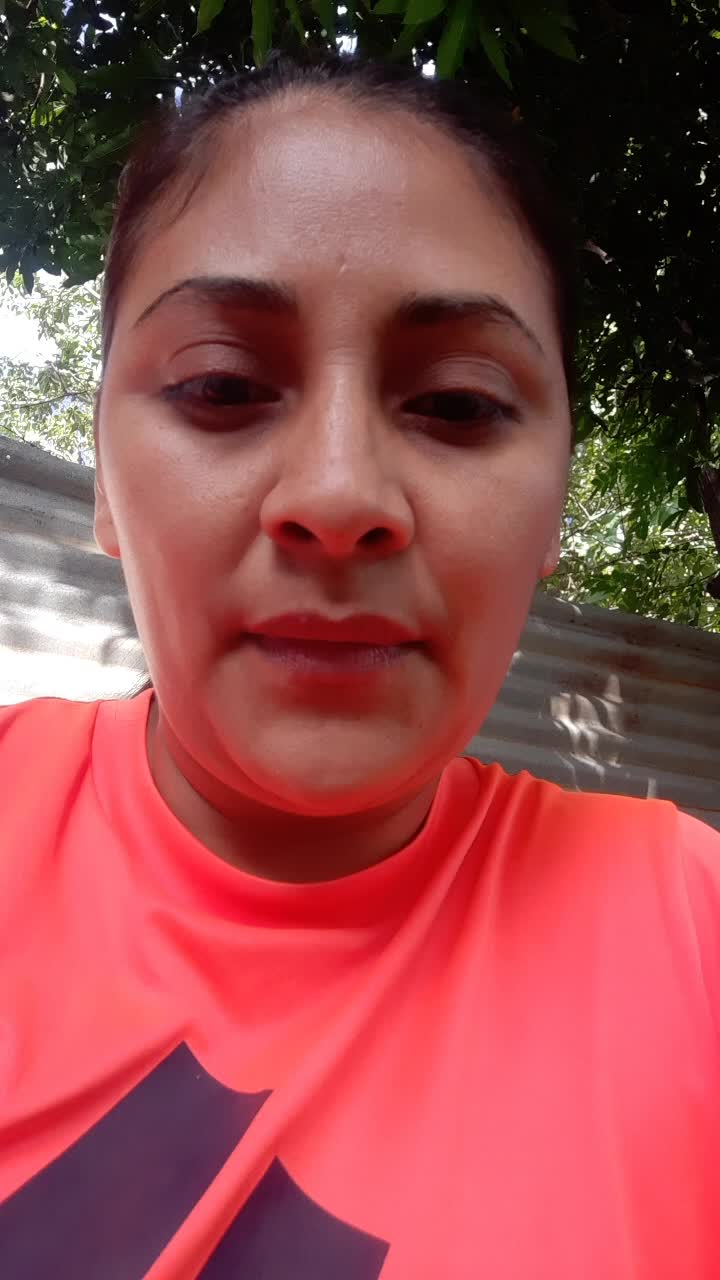 Labore en una microfinanciera como cajera y atenci