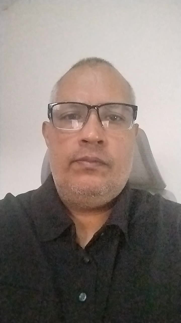 Customer service / tech support agent
