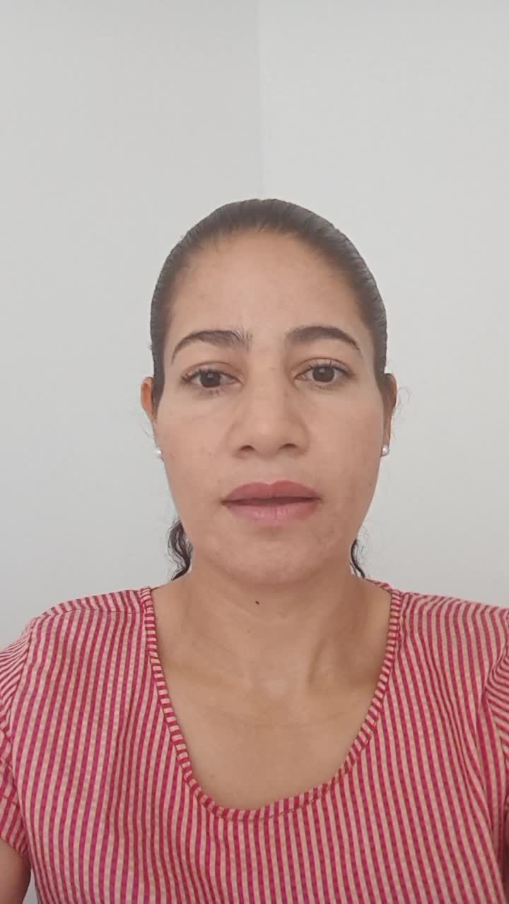 Auxiliar Administrativa para Calle Orange