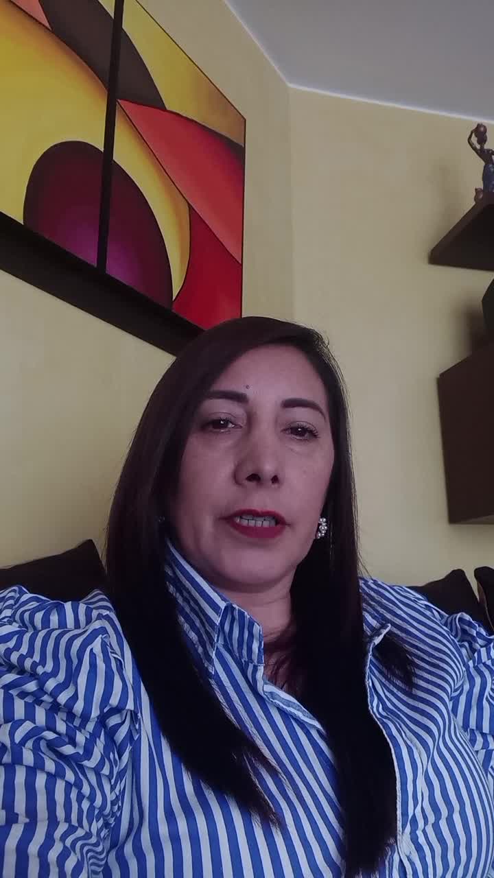 Técnico servicio al cliente y auxiliar administrat