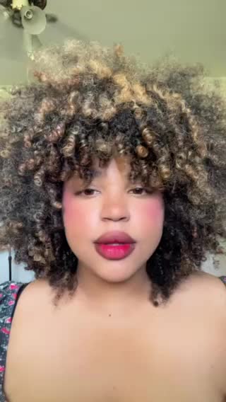 Maquilladora profesional y contabilidad y probabil