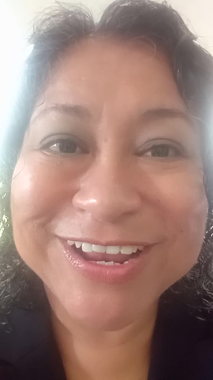 Secretaria y Profesora de Enseñanza Media 